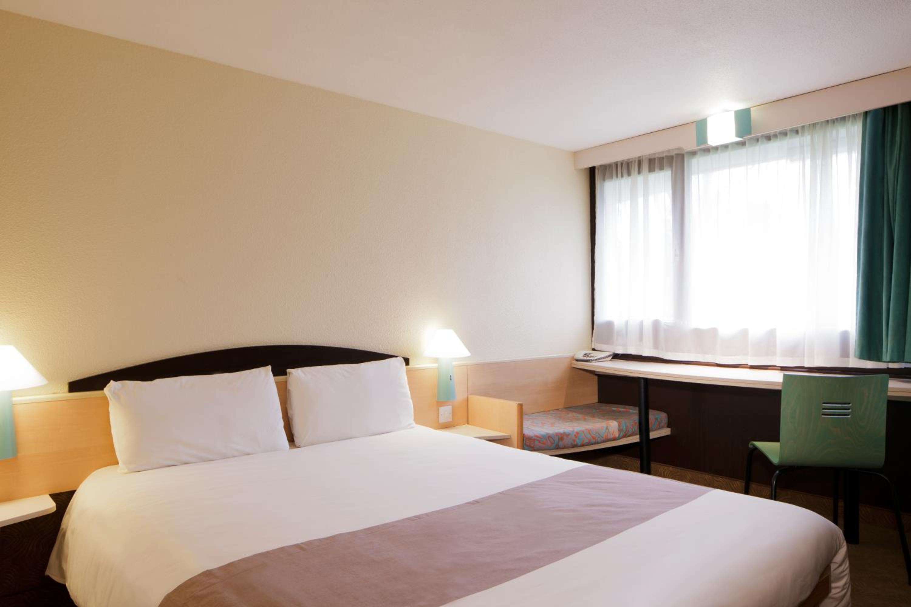 Standard Double Room - Photo 4