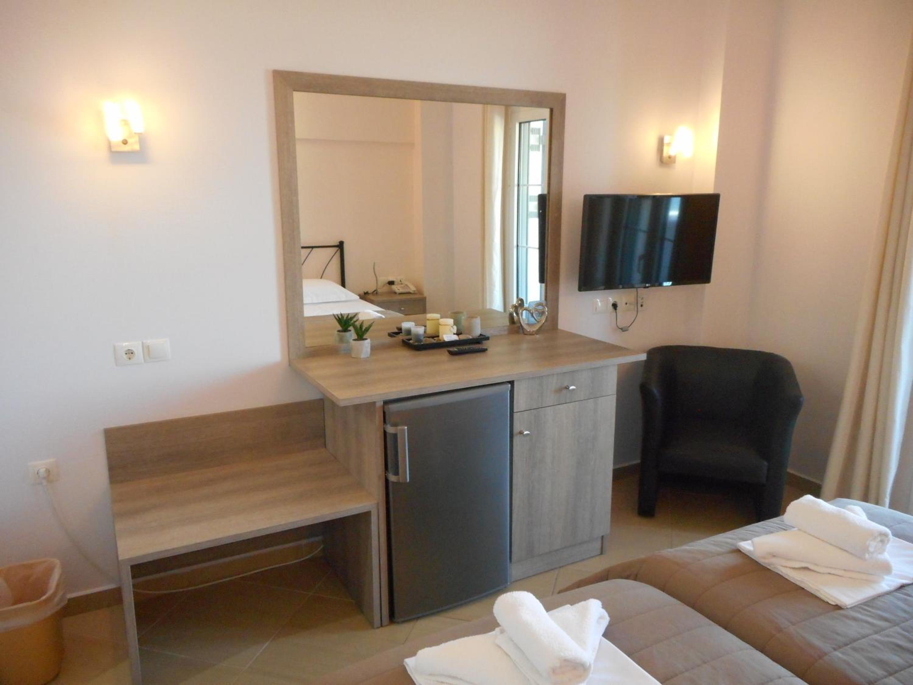 Twin Room - Photo 5