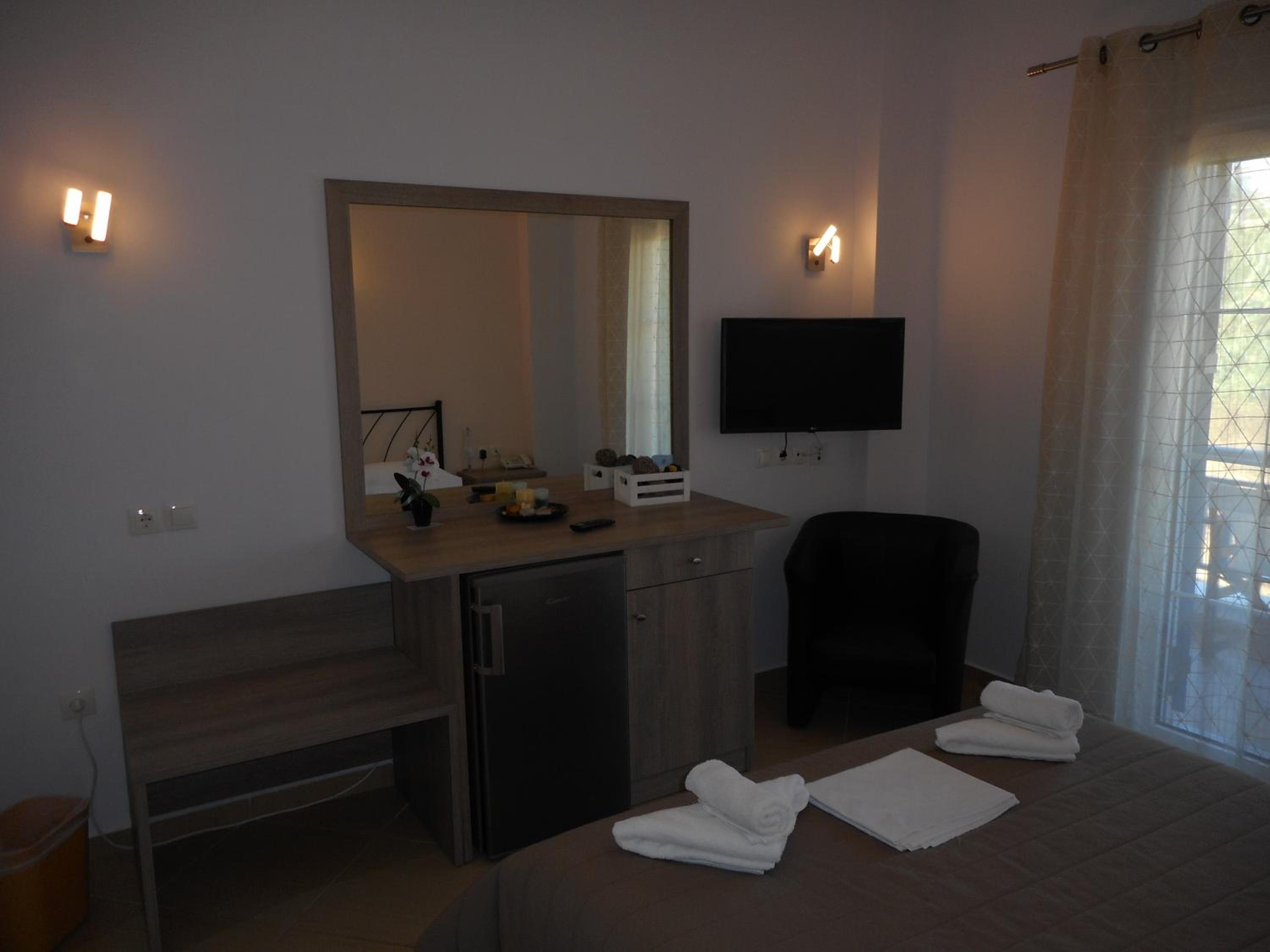 Triple Room - Photo 9