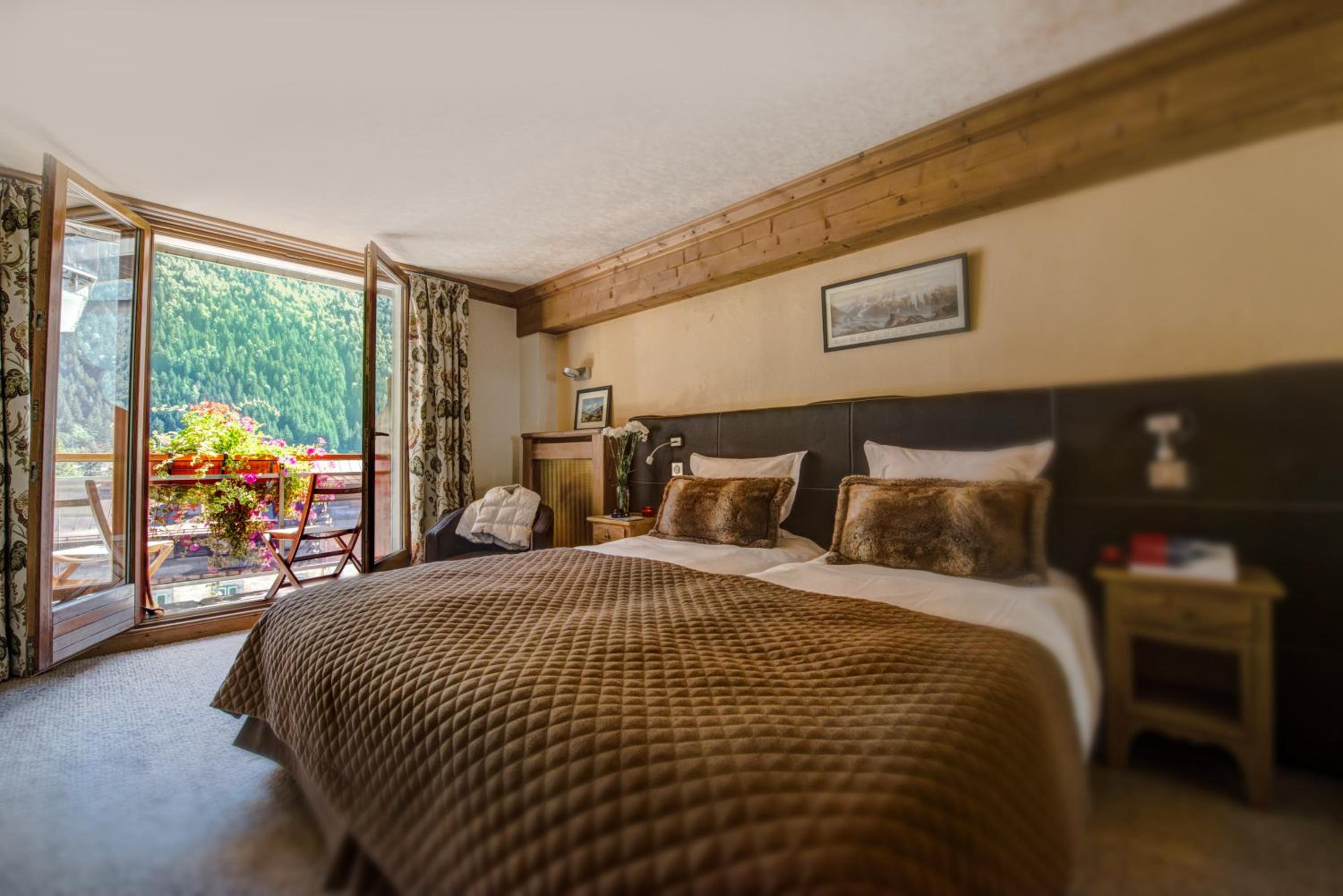 Superior Twin Room- Free Spa Access - Photo 3