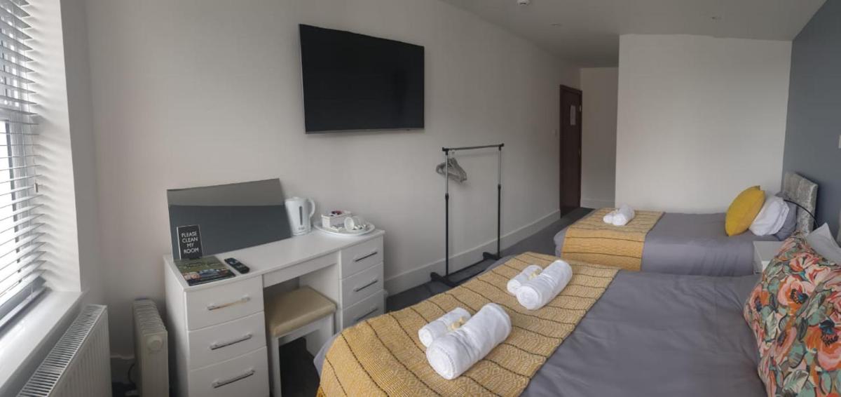 Double or Twin Room with Private Bathroom photo 1