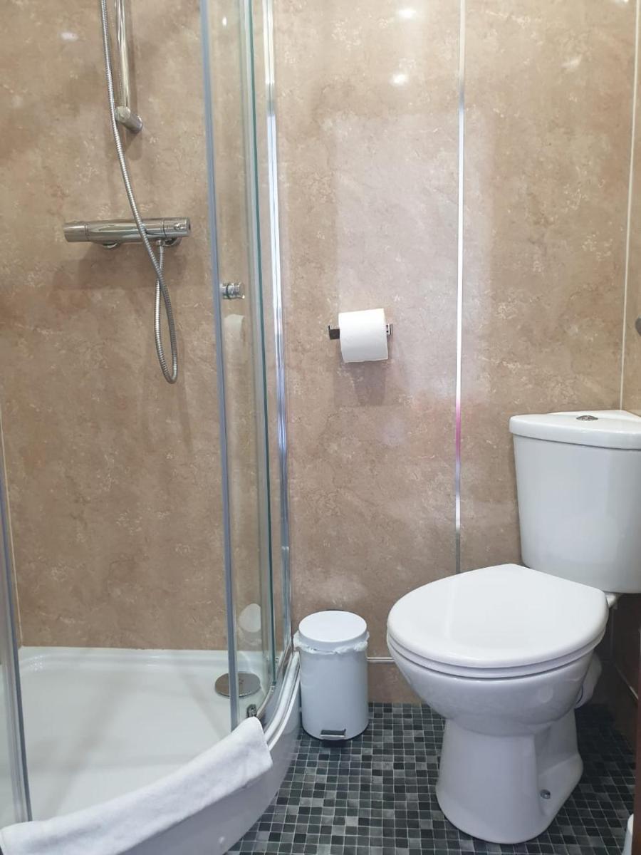 Double Room with Private Bathroom photo 3