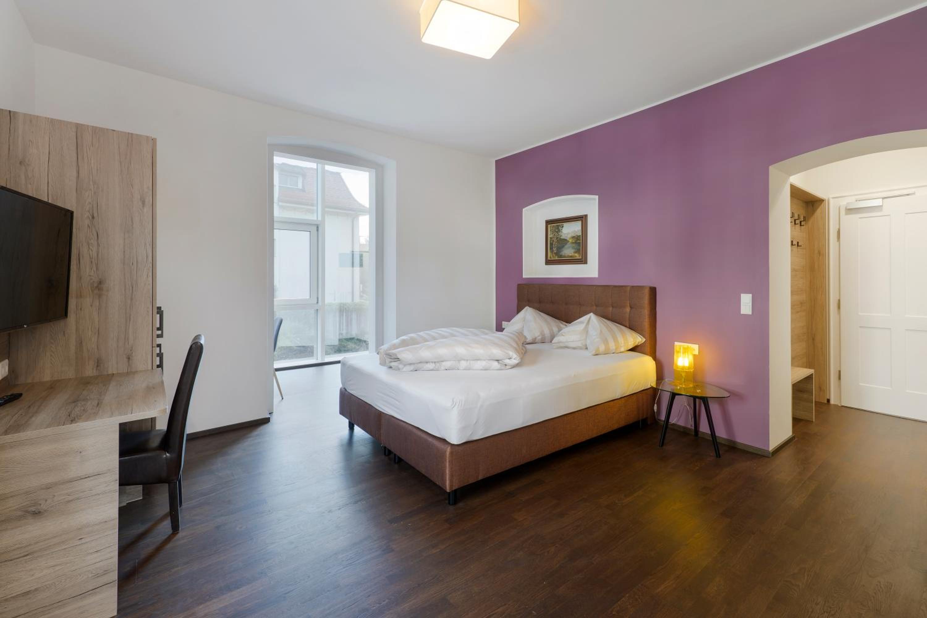 Apartment with Garden View - Photo 9