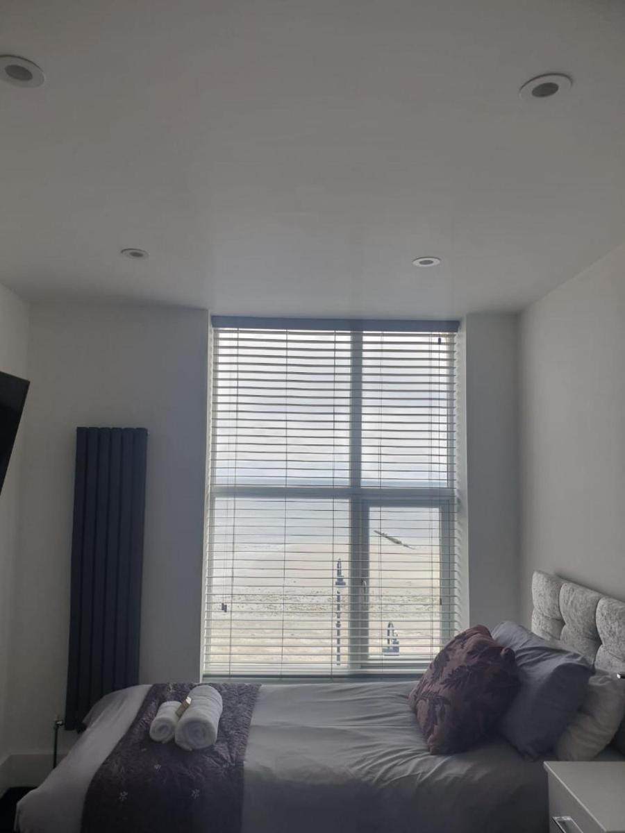Standard Twin Room with Sea View photo 2