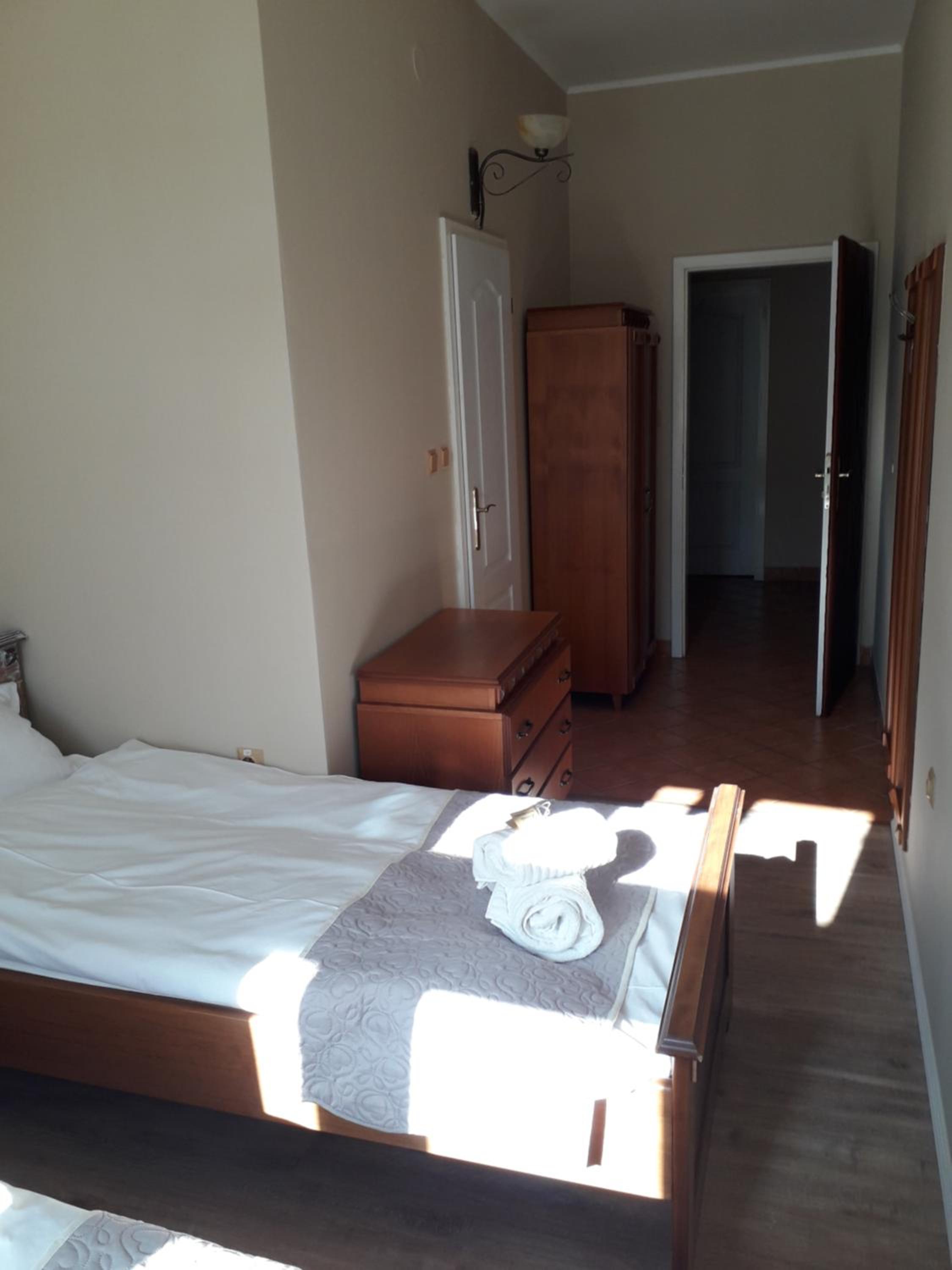 Small Twin Room photo 2