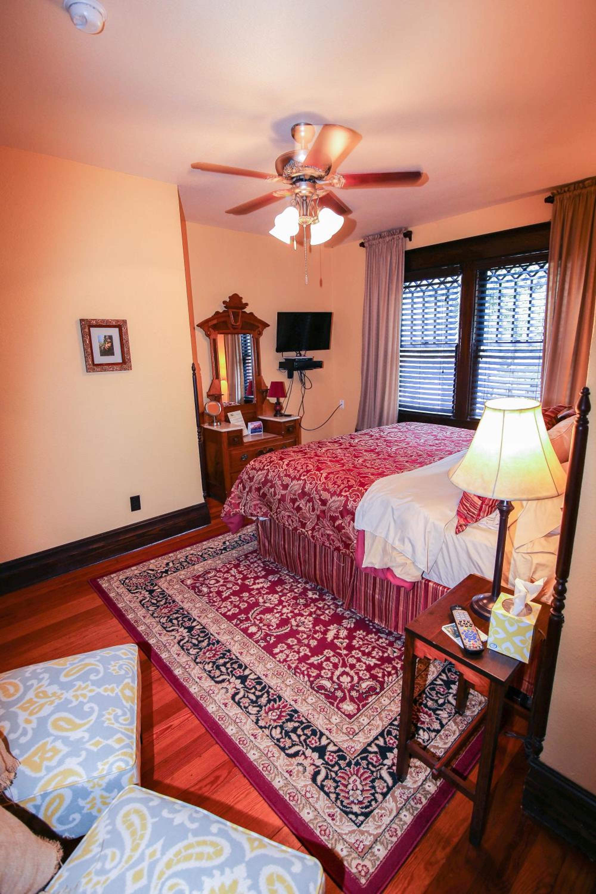 King Room with Garden View - Photo 1