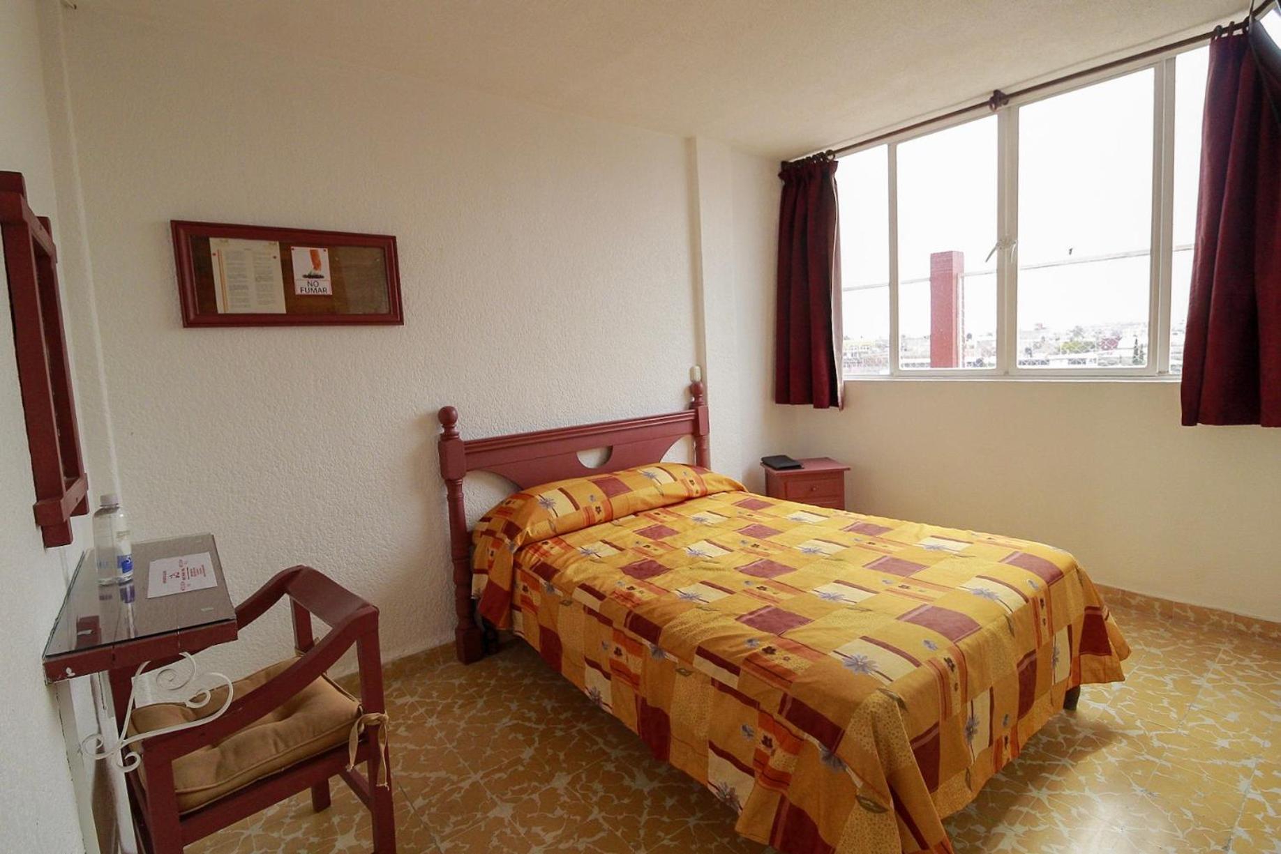 Double Room with Private Bathroom photo 3