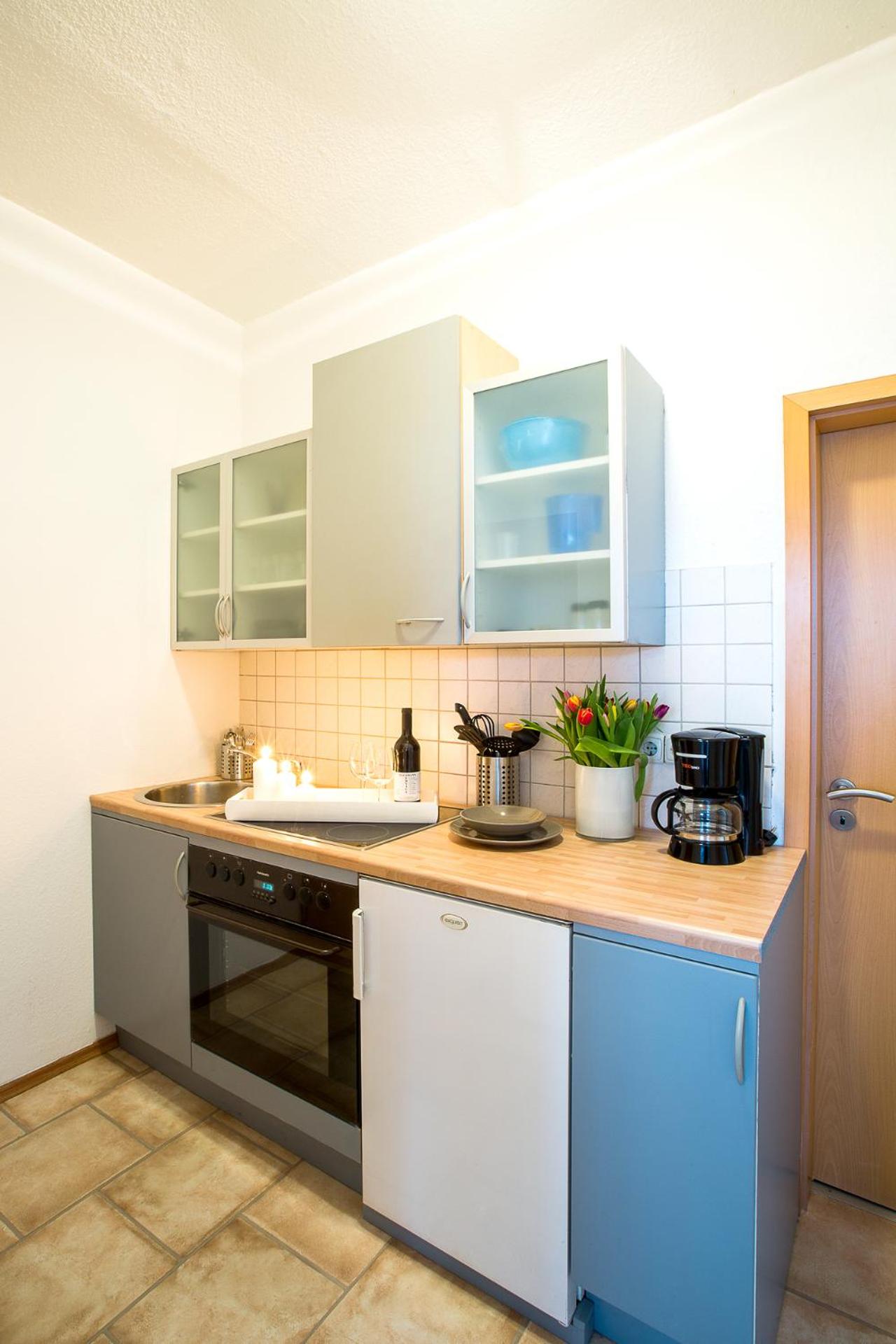 One-Bedroom Apartment - Photo 3