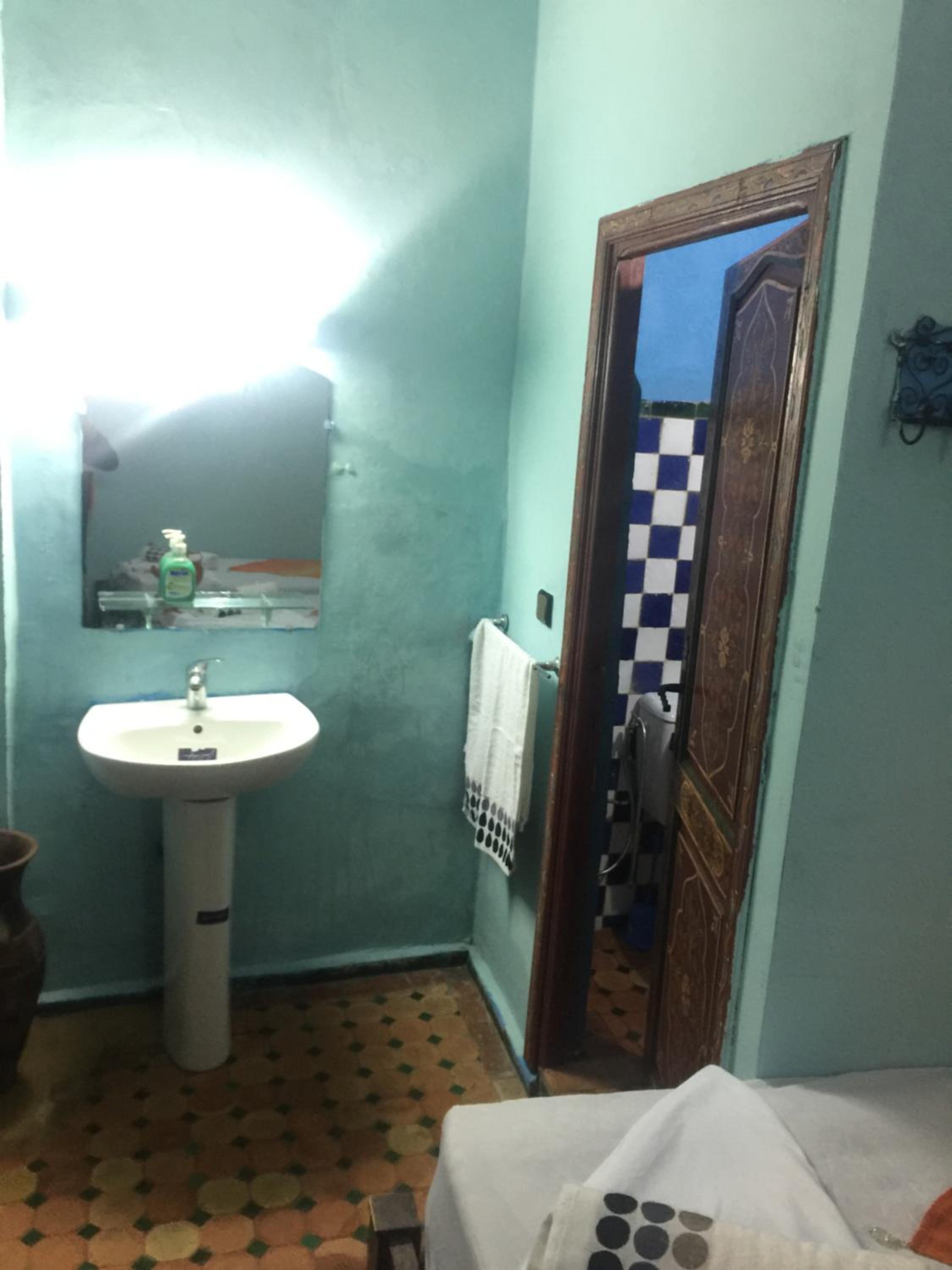 Budget Twin Room photo 2