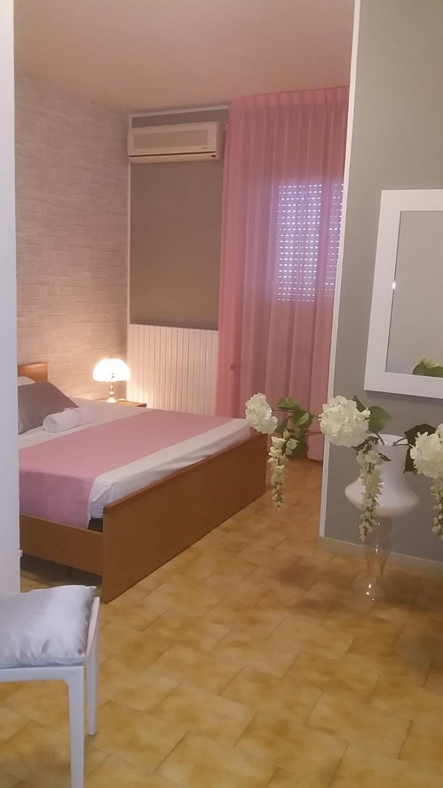 Double Room - Photo 14