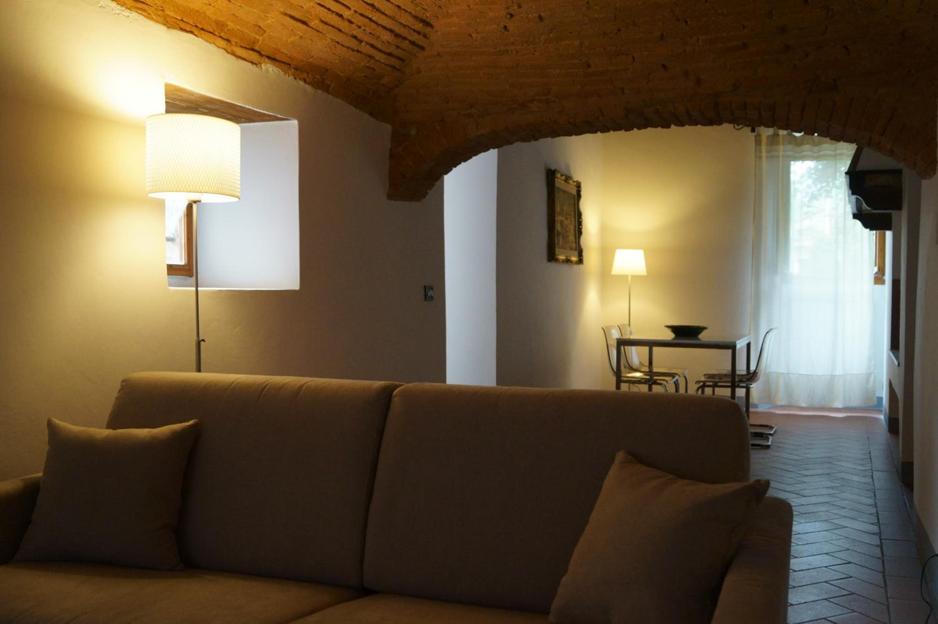 Apartment photo 1