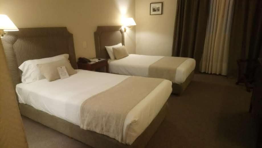 Single Room With Private Bathroom photo 2