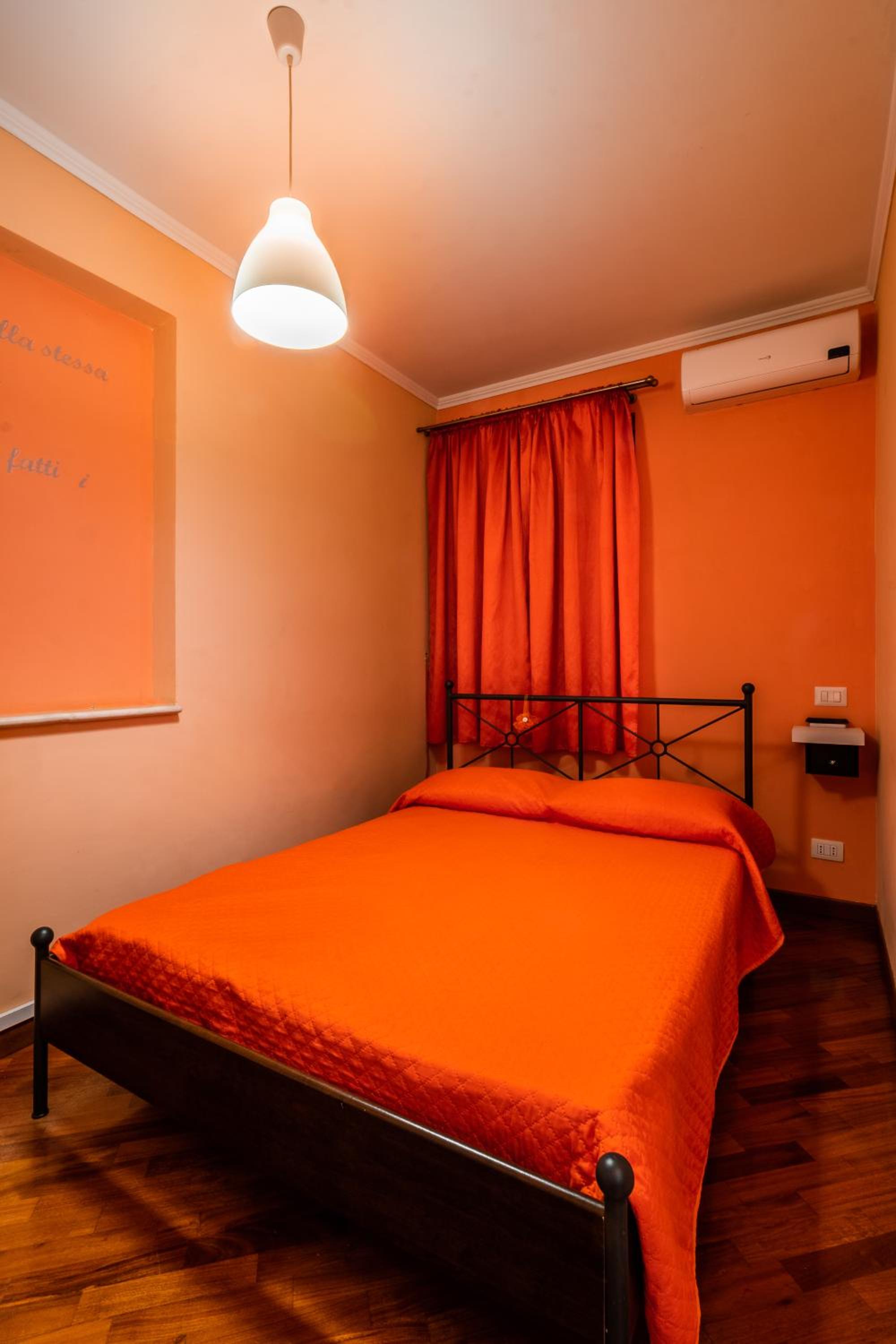 Small Double or Twin Room photo 3