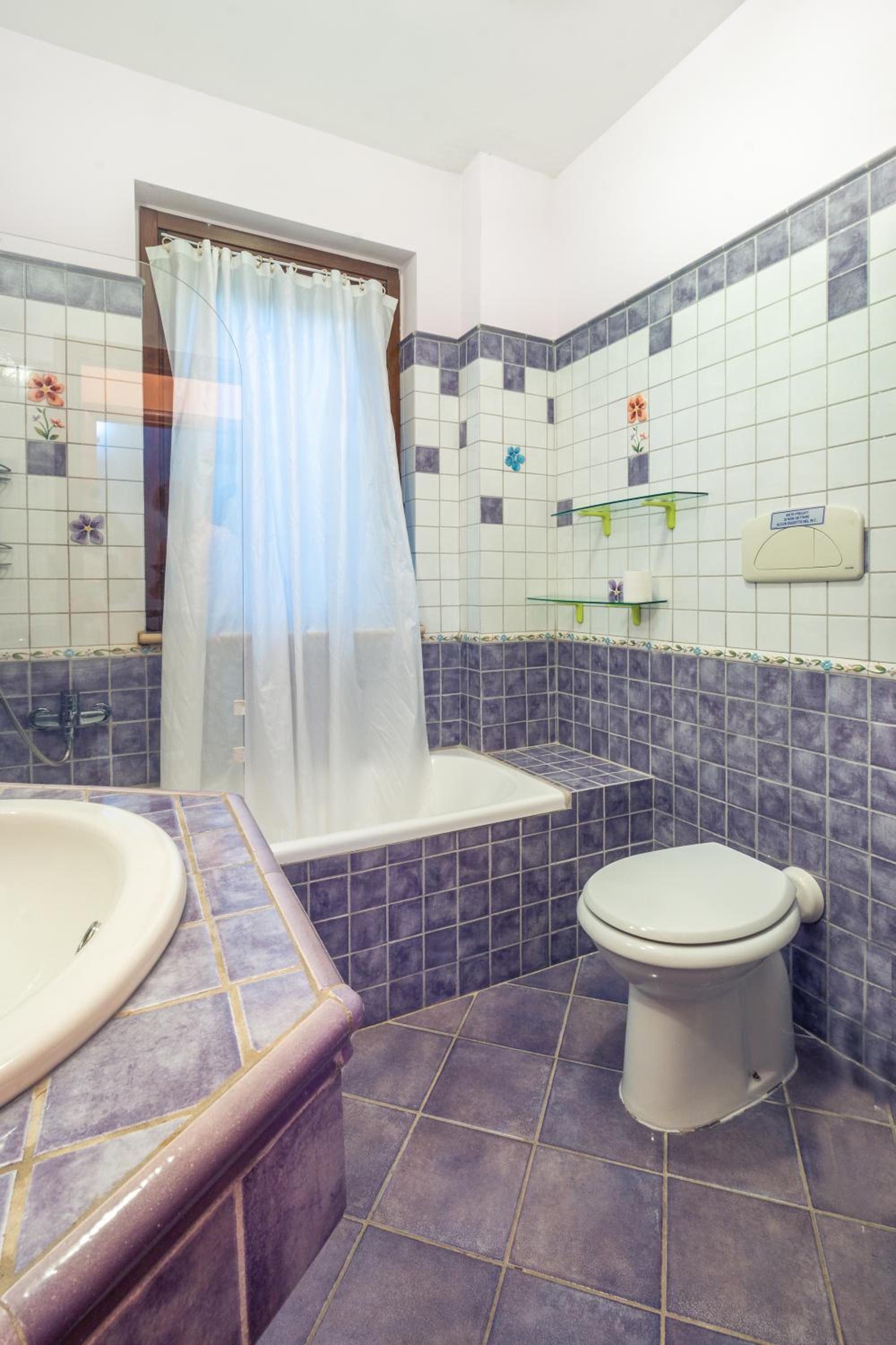 Small Double or Twin Room photo 2