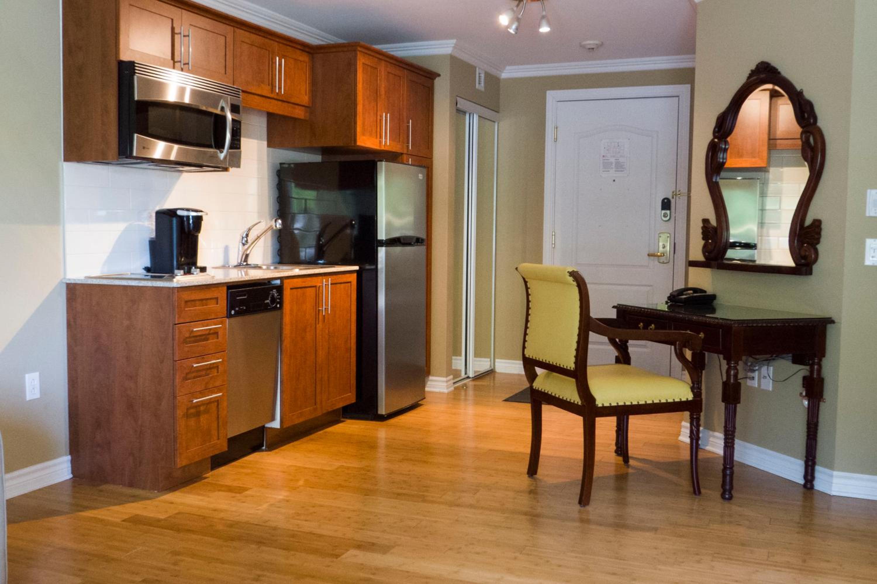 Studio Apartment photo 3
