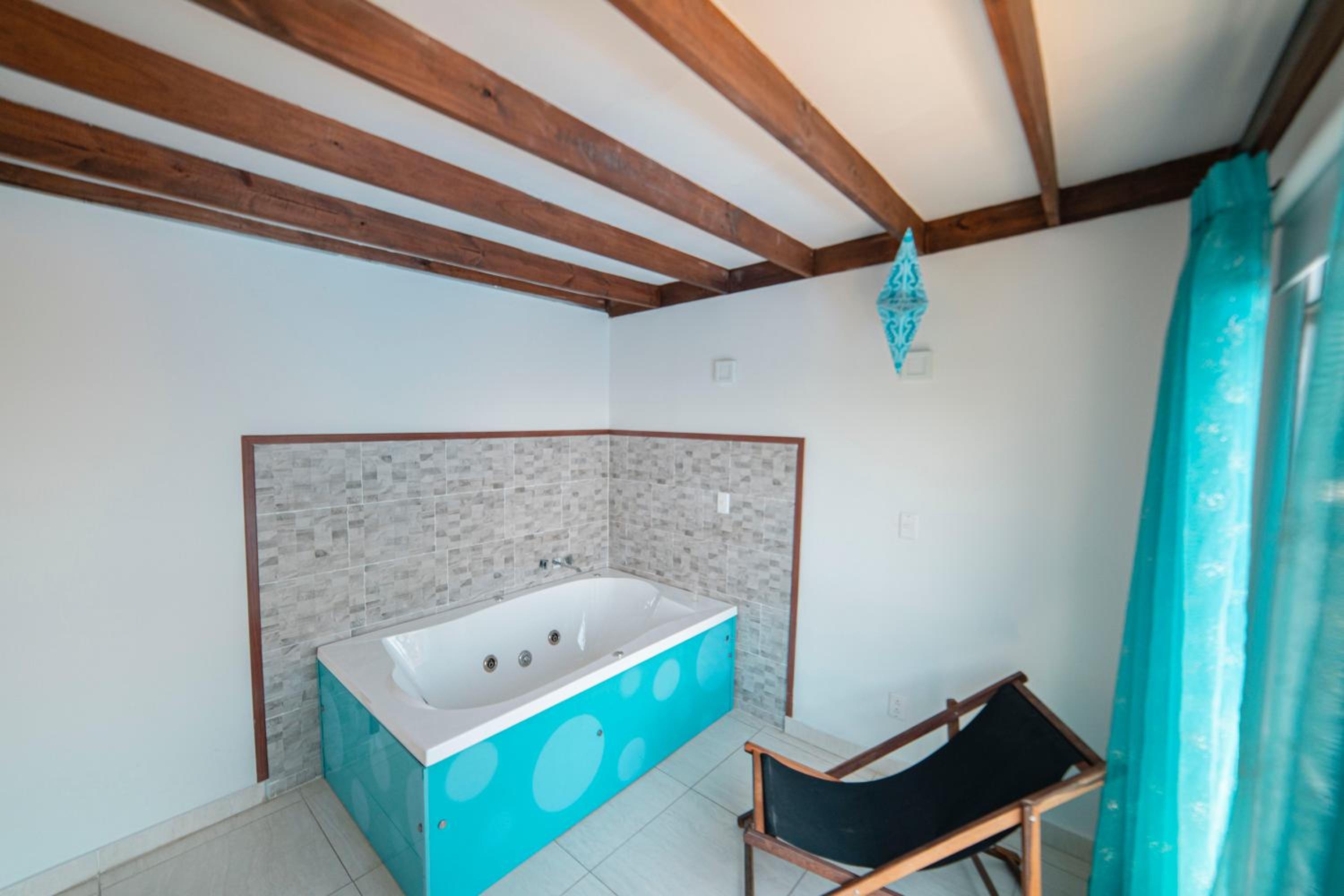 King Suite with Spa Bath photo 3