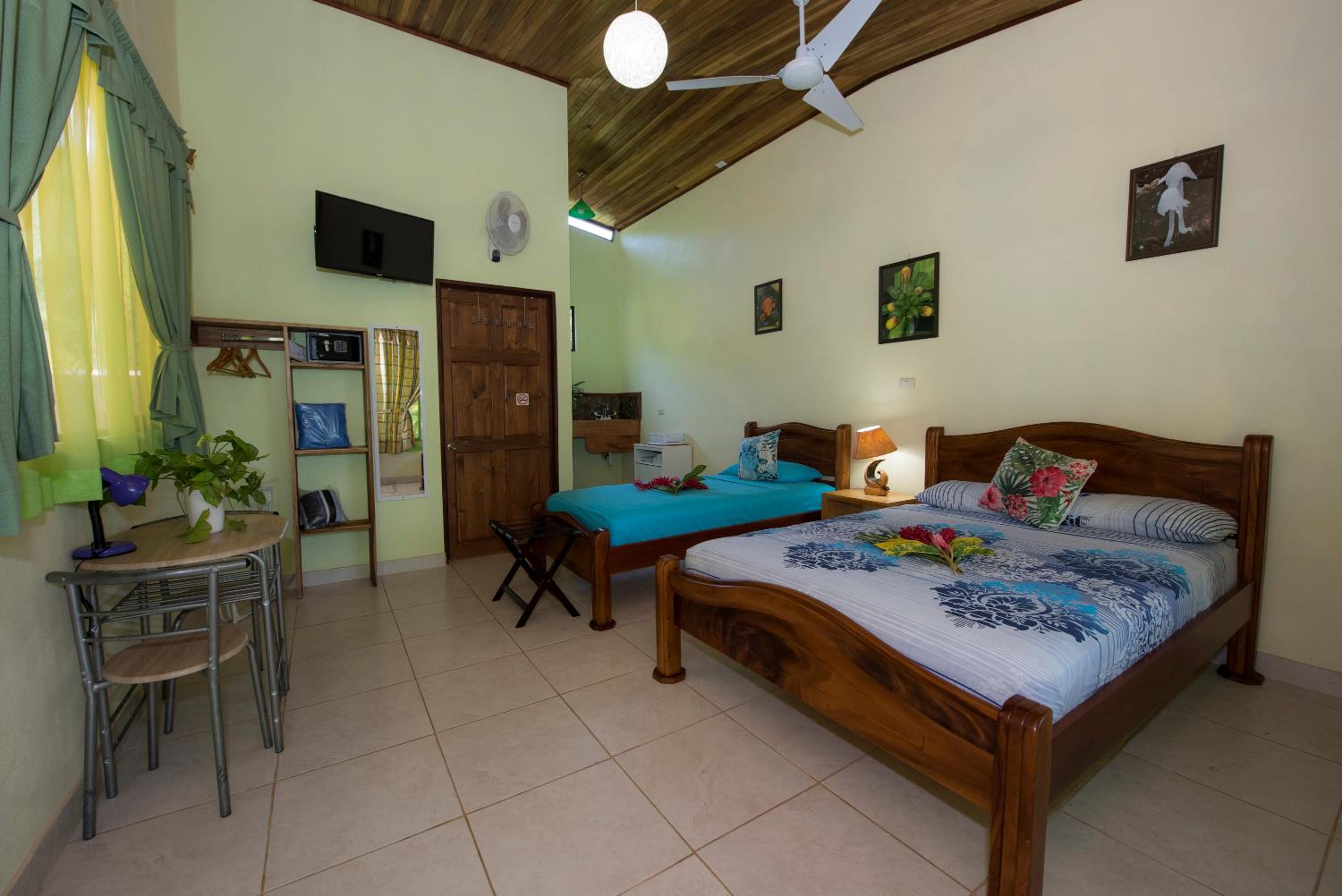 Chambre Triple avec Balcon