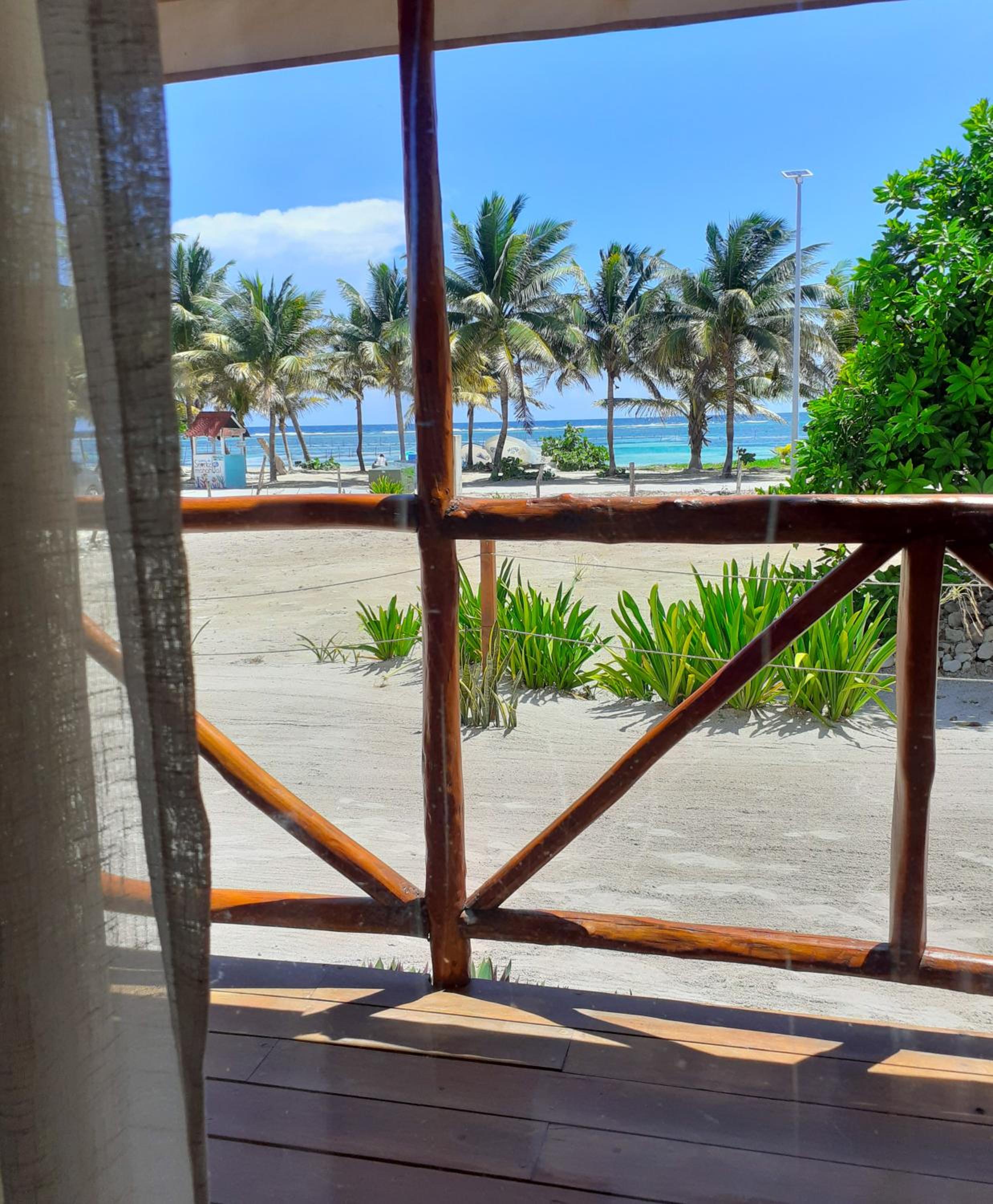 Twin Room with Sea View - Photo 13