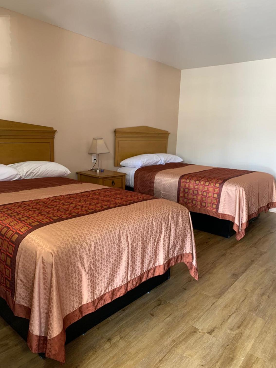Double Room with Two Double Beds - Non-Smoking photo 1