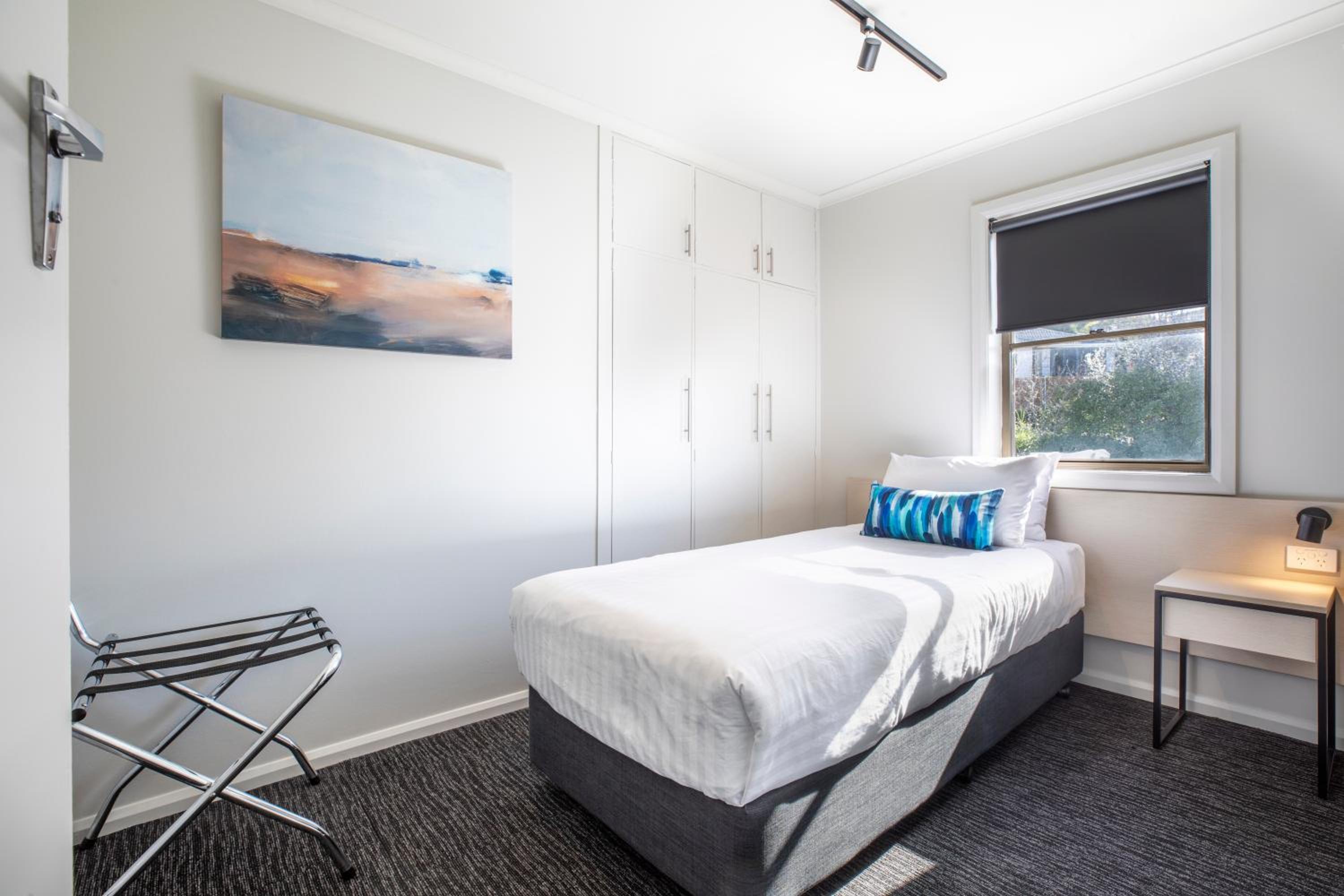 Three-Bedroom Apartment - Photo 9