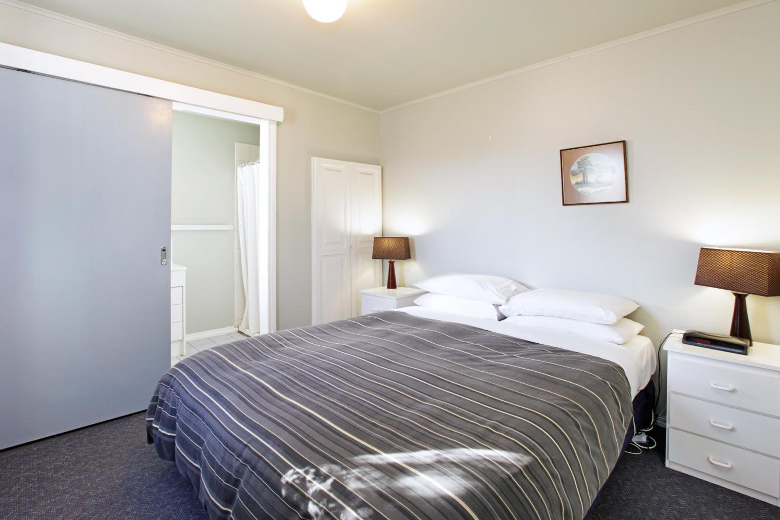 Waratah Cabin photo 1