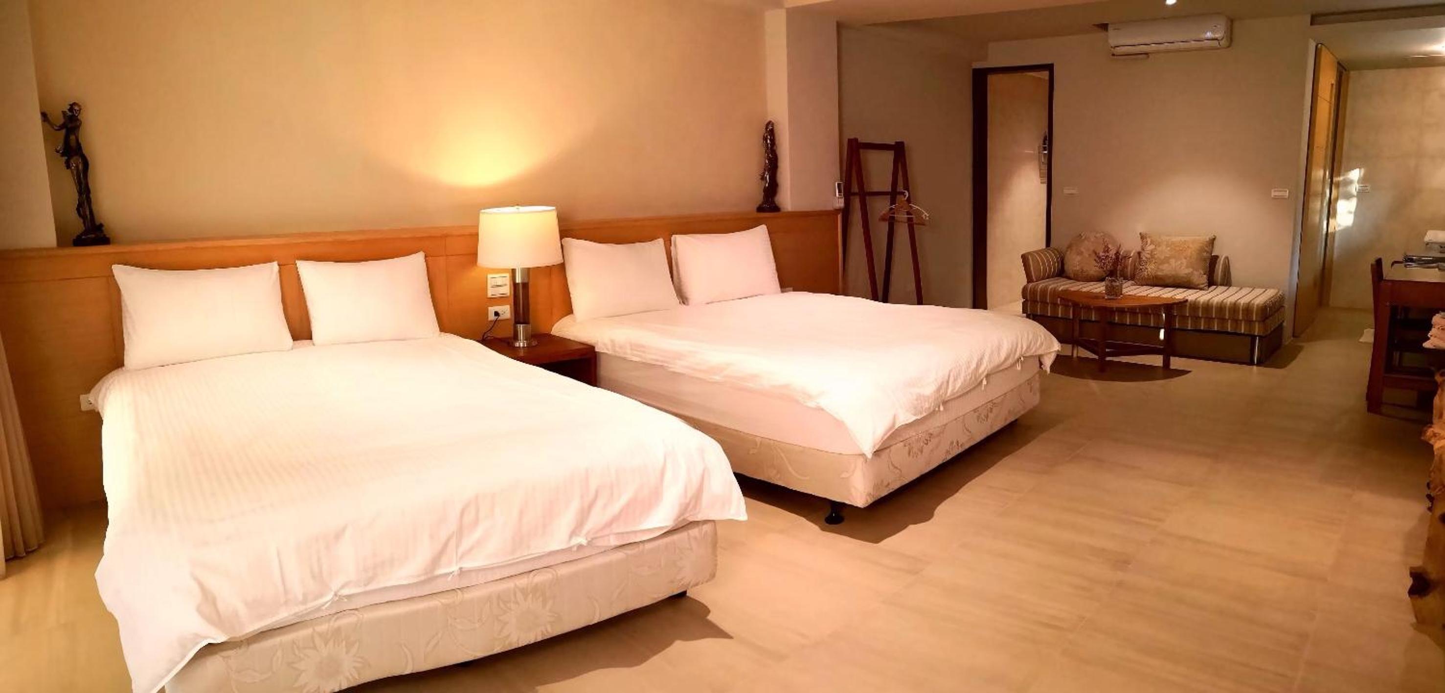 Deluxe Quadruple Room