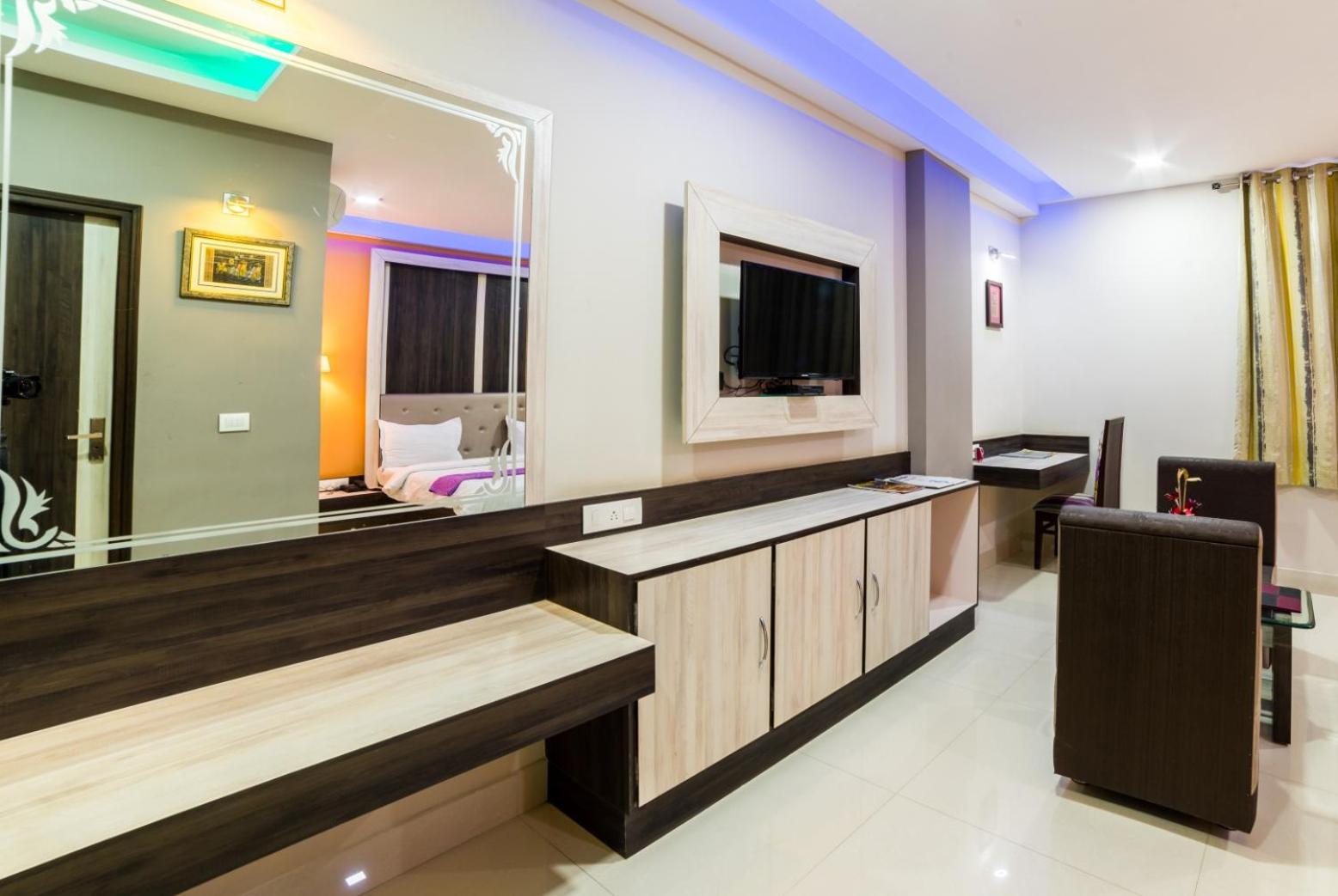 Deluxe Double Room With Balcony photo 2