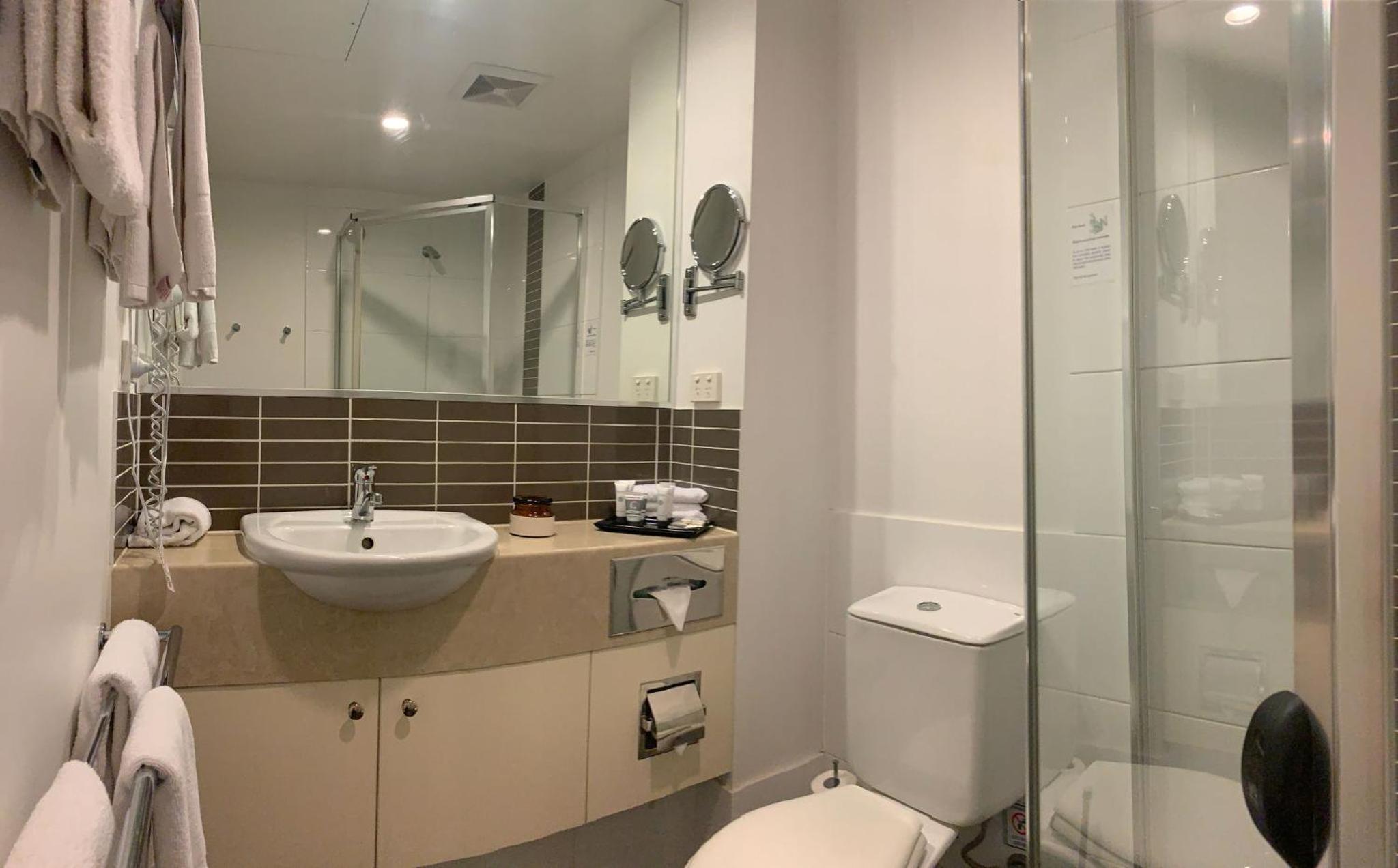 Standard Queen Room - Photo 2
