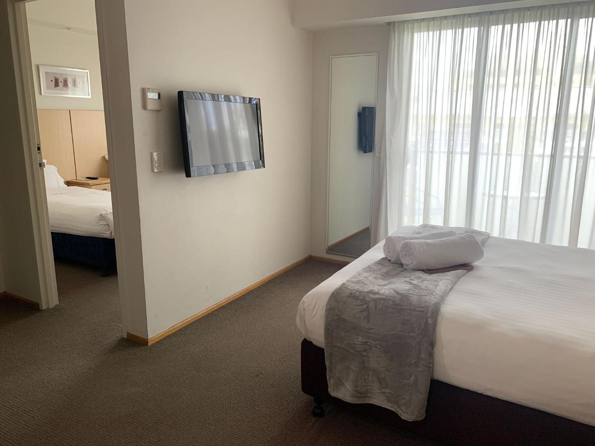 Family Suite (4 Adults) - Photo 1