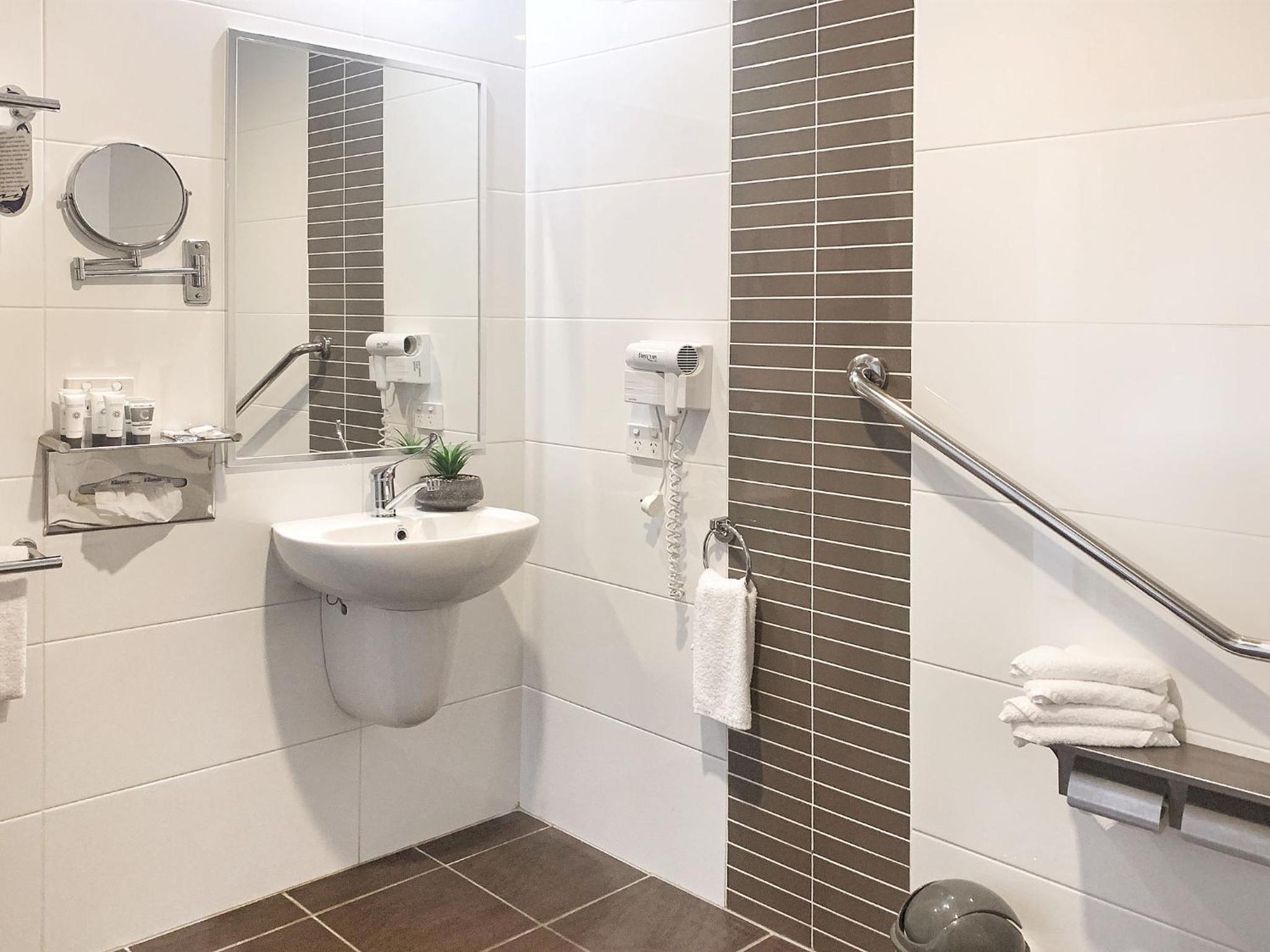 Family Suite (4 Adults) - Photo 4