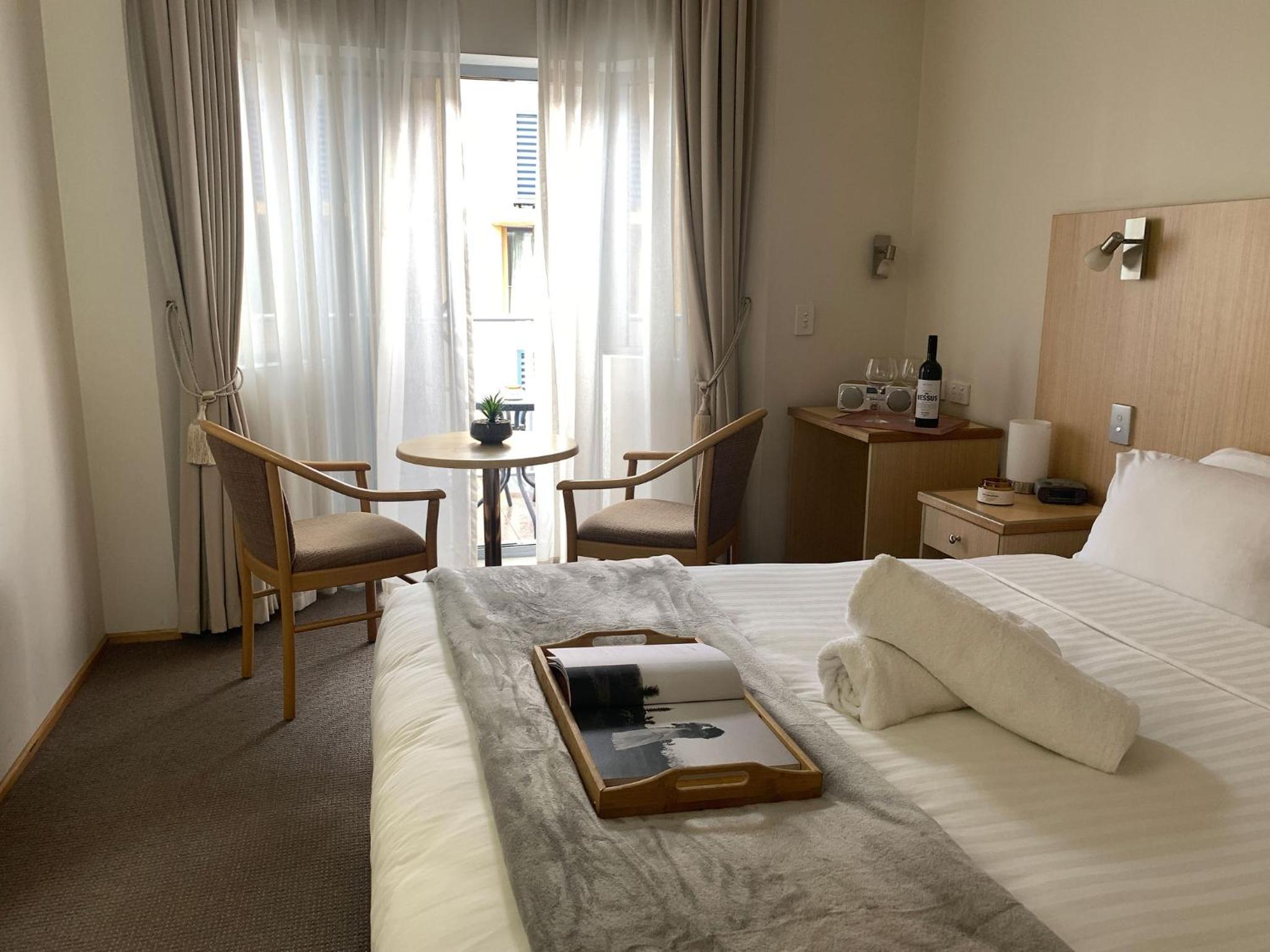 Deluxe Queen Room - Photo 3