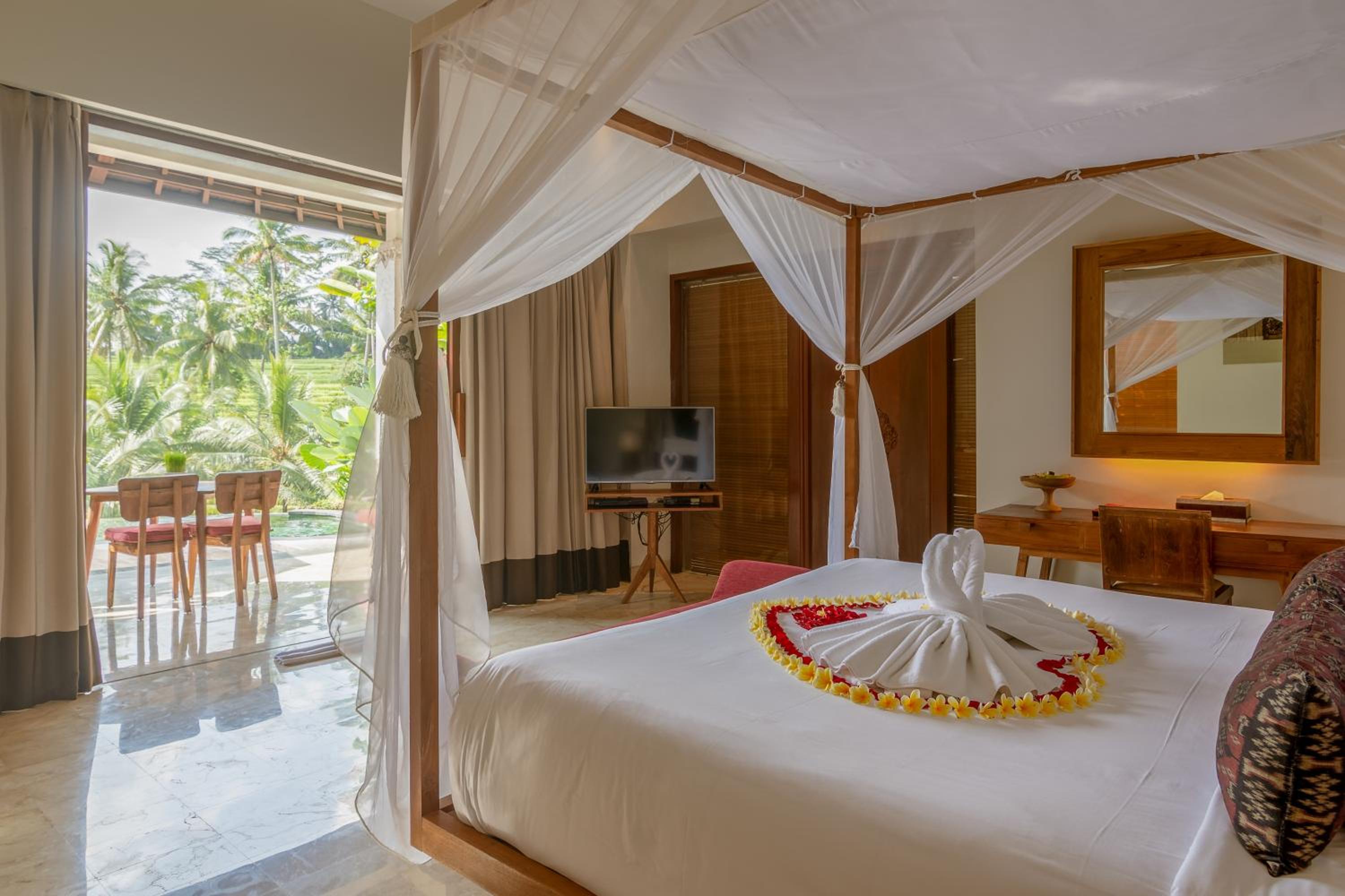 One-Bedroom Presidential Rice Terrace Pool Villa photo 2