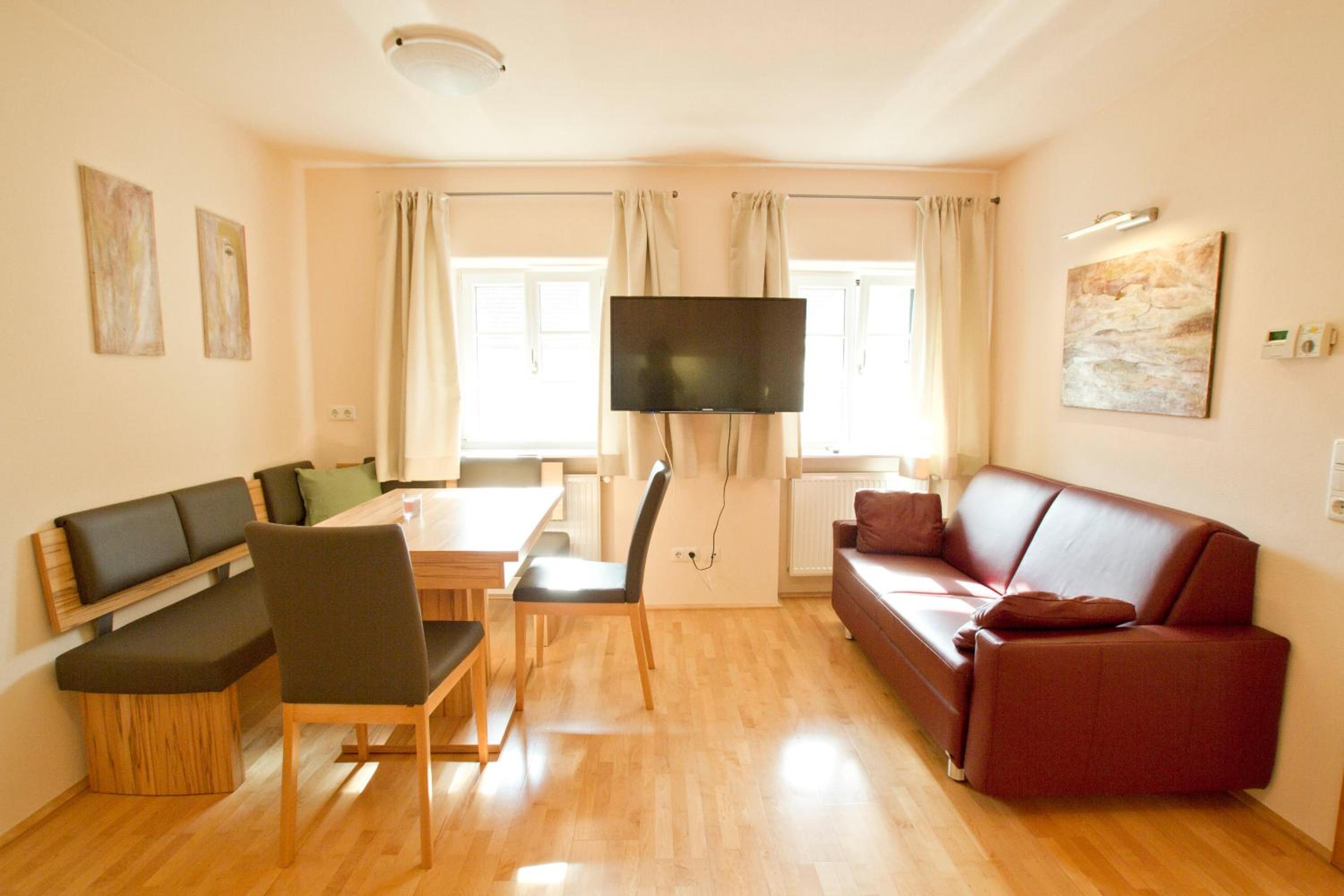 One-Bedroom Apartment photo 2
