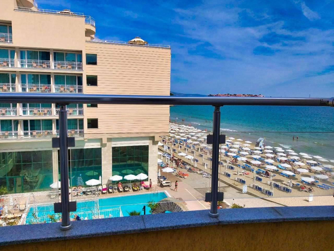 Twin Room with Partial Sea View and Balcony - Photo 5