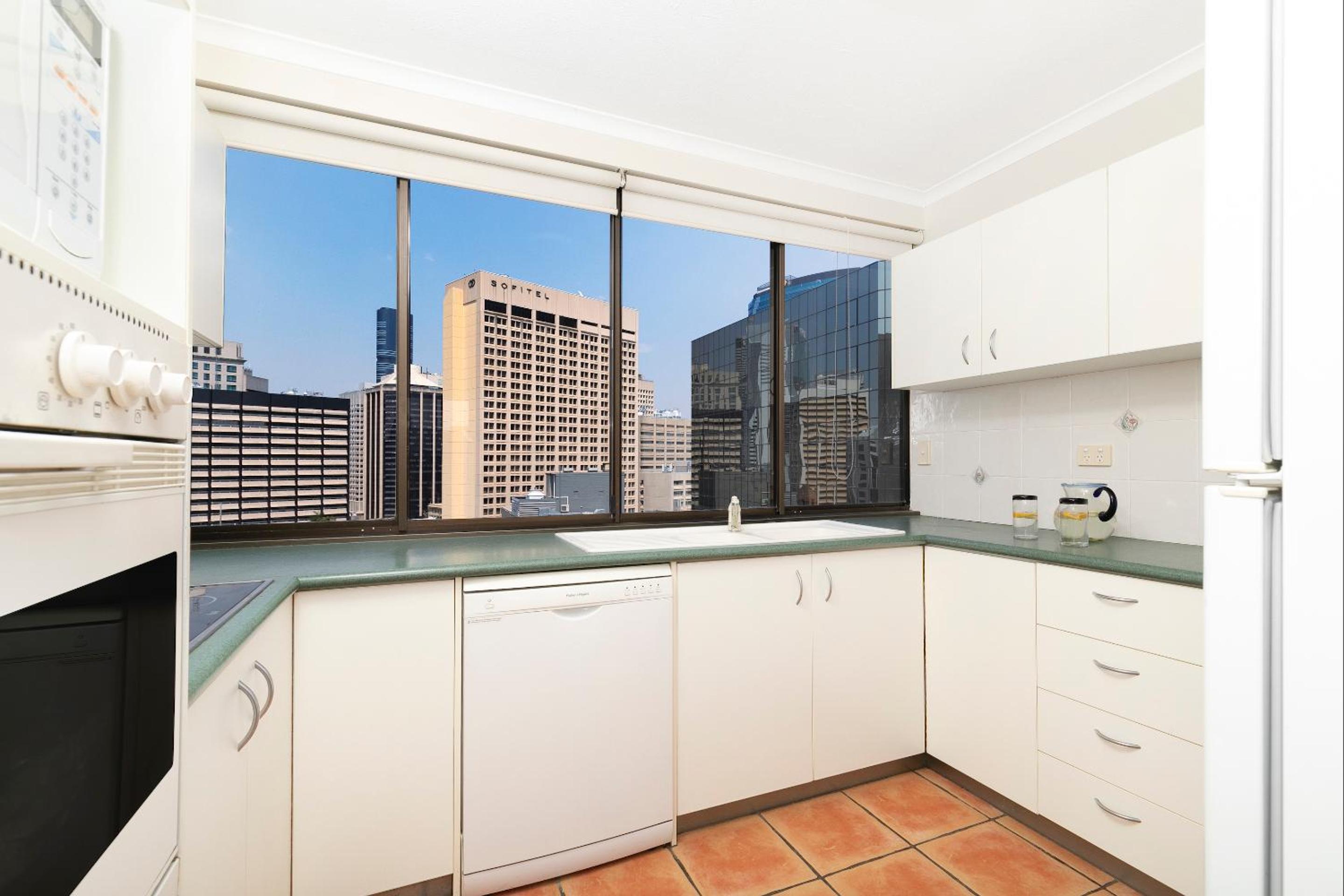 Budget Two-Bedroom Apartment thumbnail 6