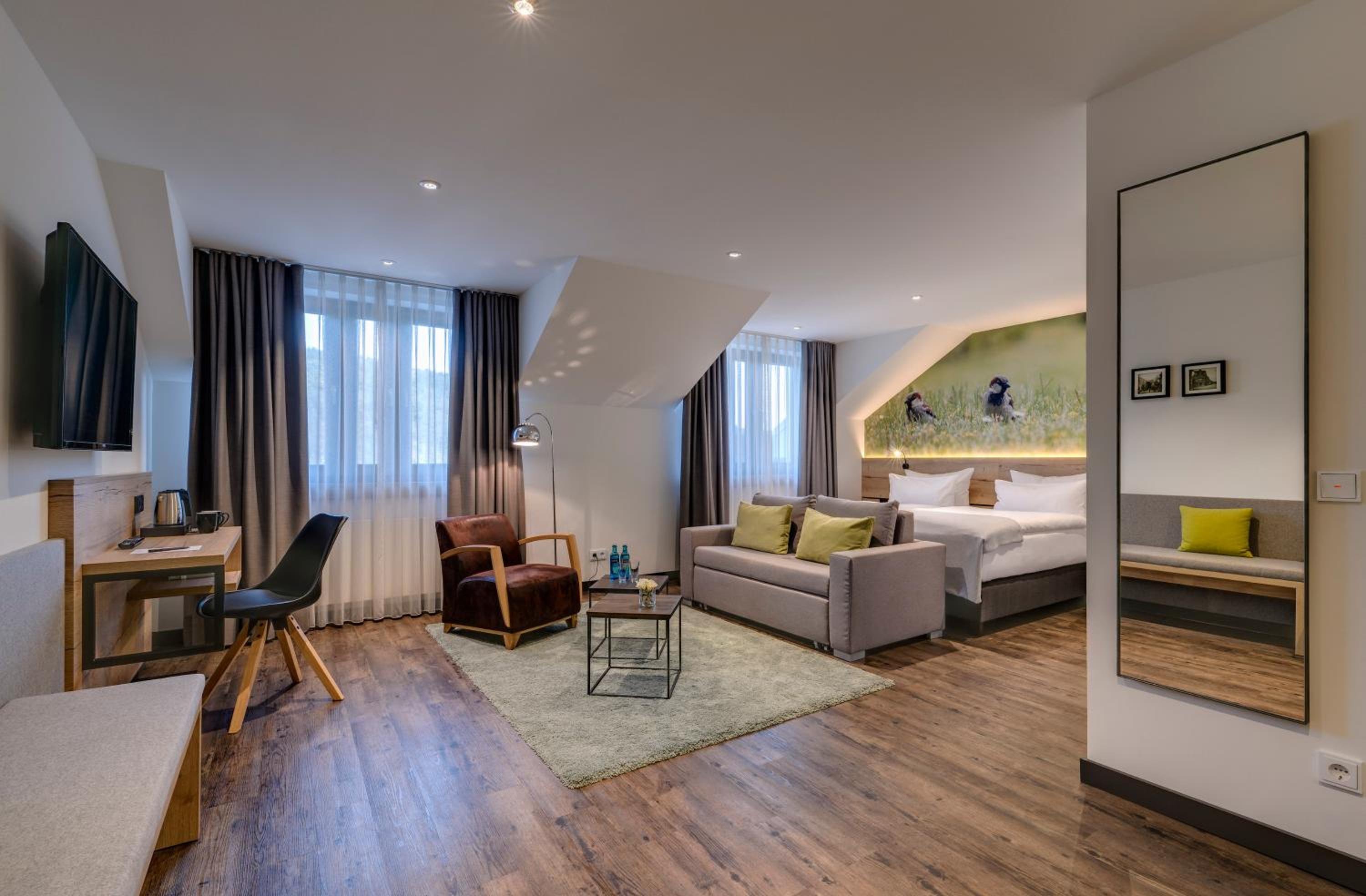 Deluxe Queen Room - Photo 1