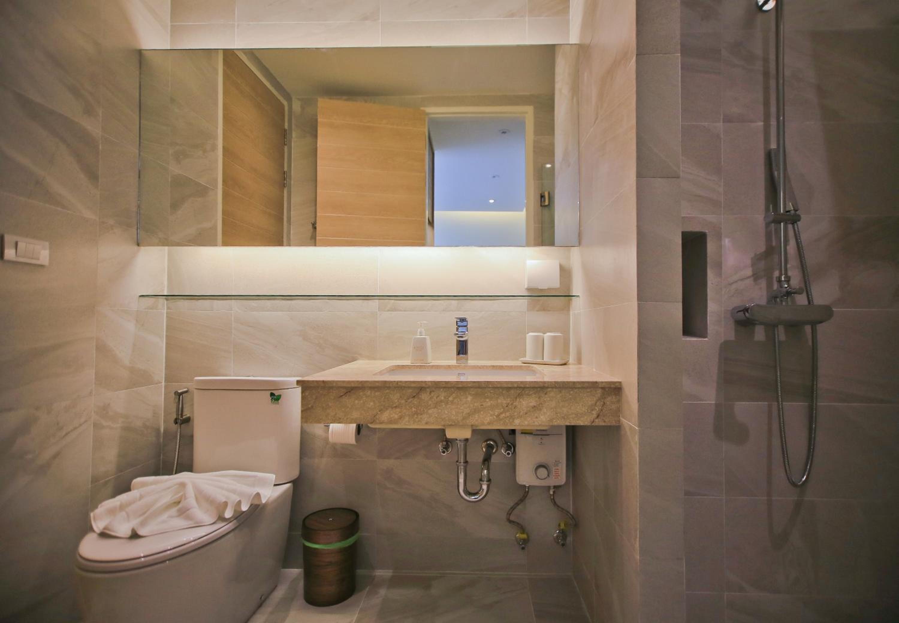 Apartment with Garden View - Photo 20