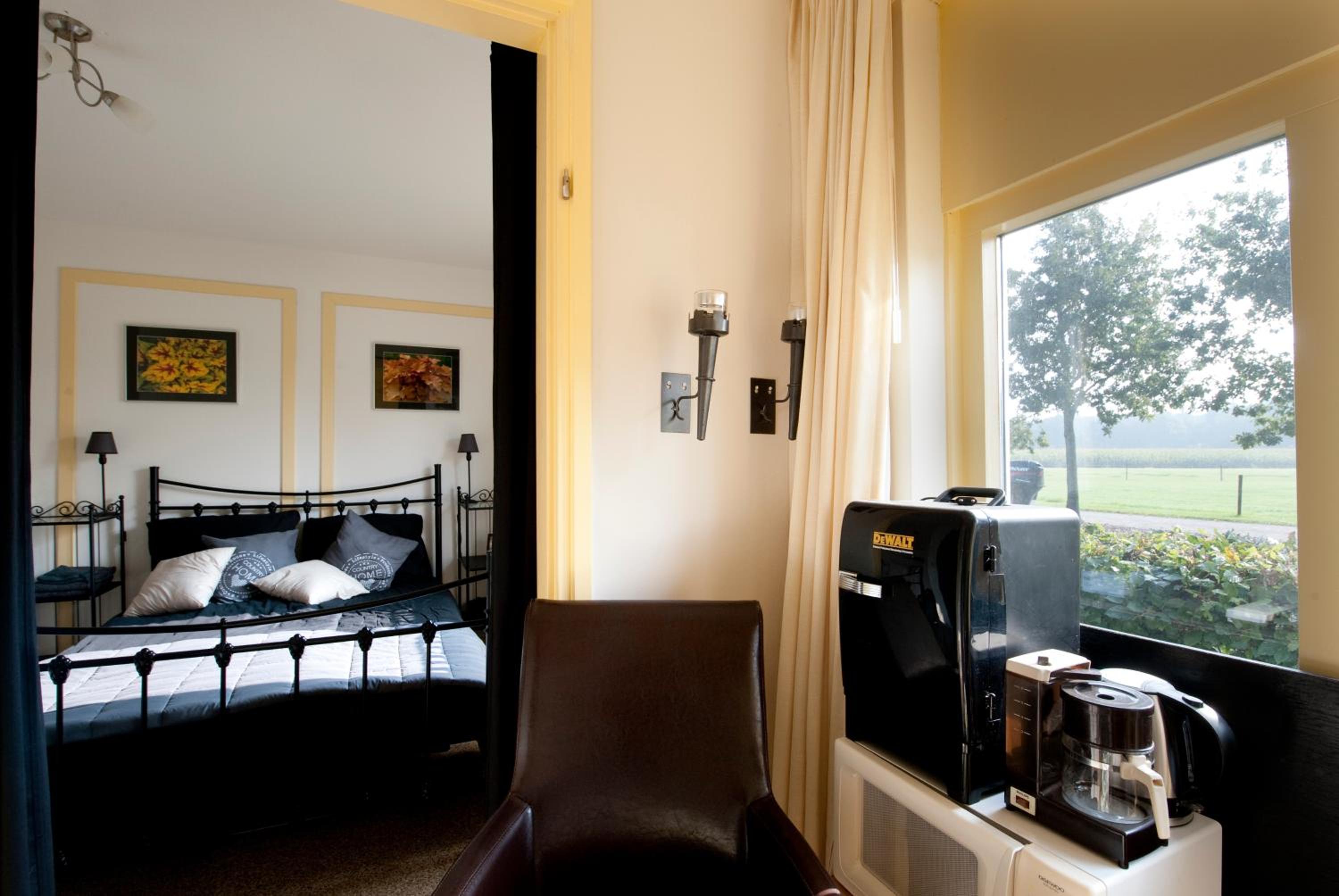 Double Room photo 2