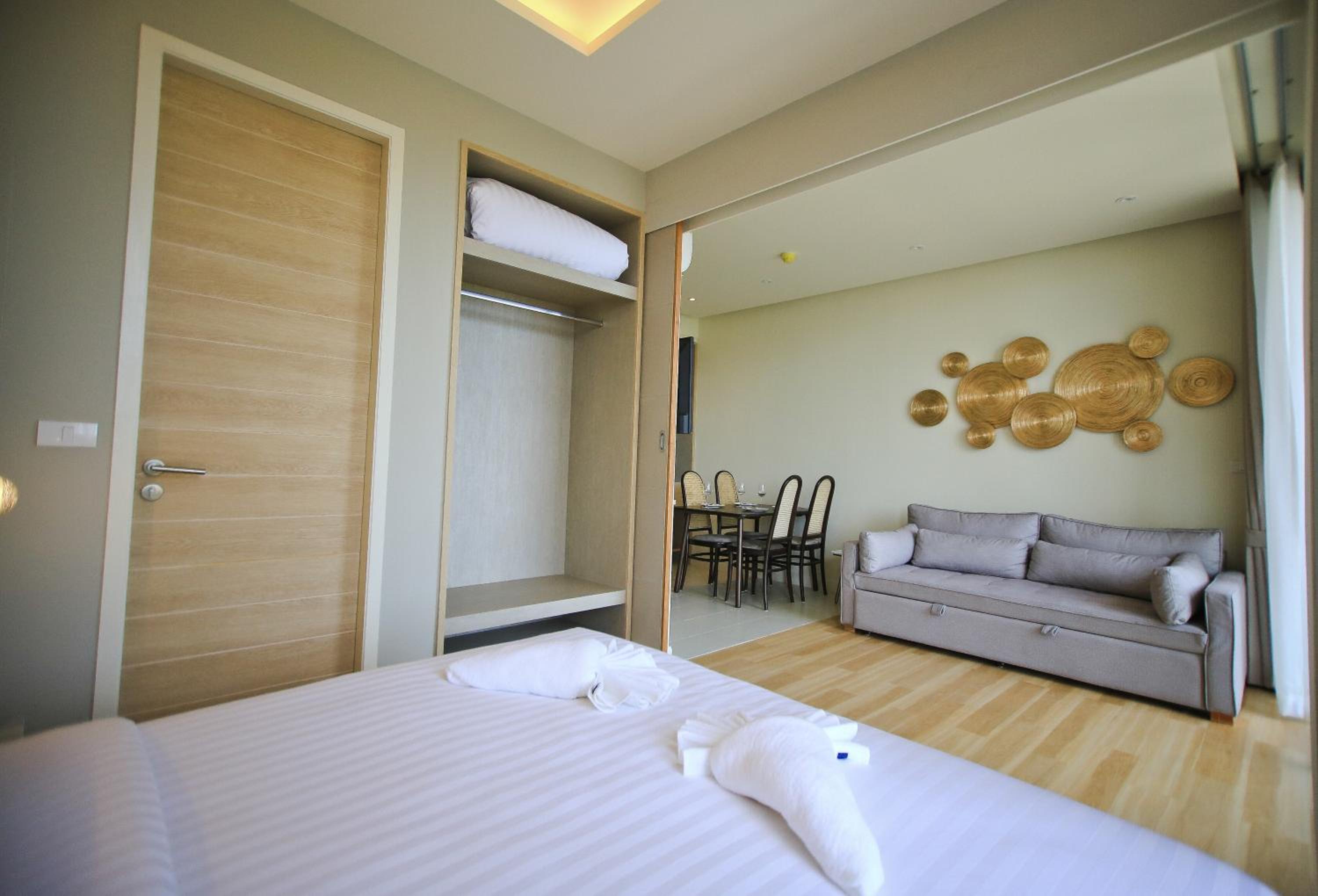 One Bedroom Sea View Partial - Photo 14
