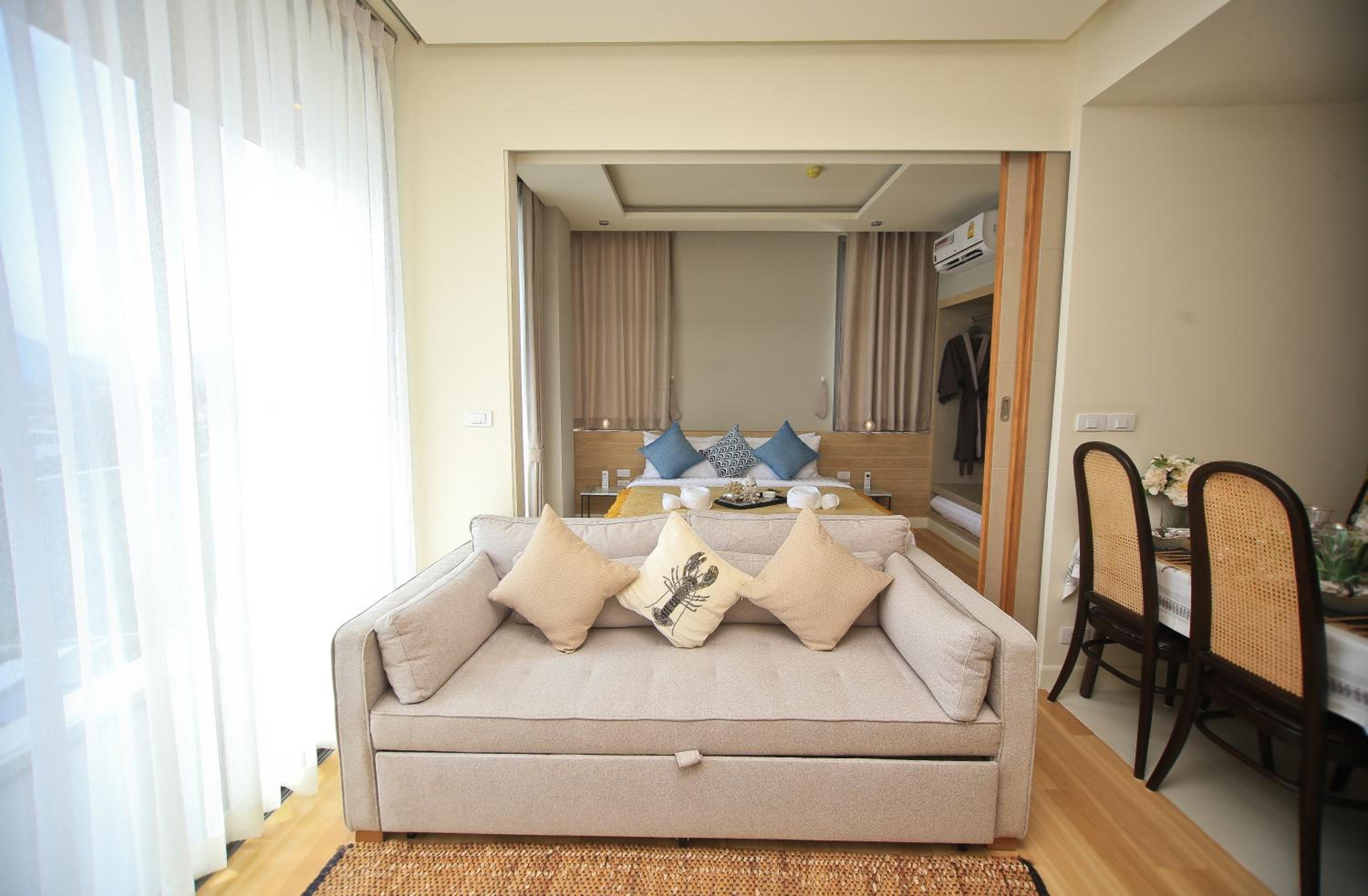 One Bedroom Sea View Partial - Photo 16