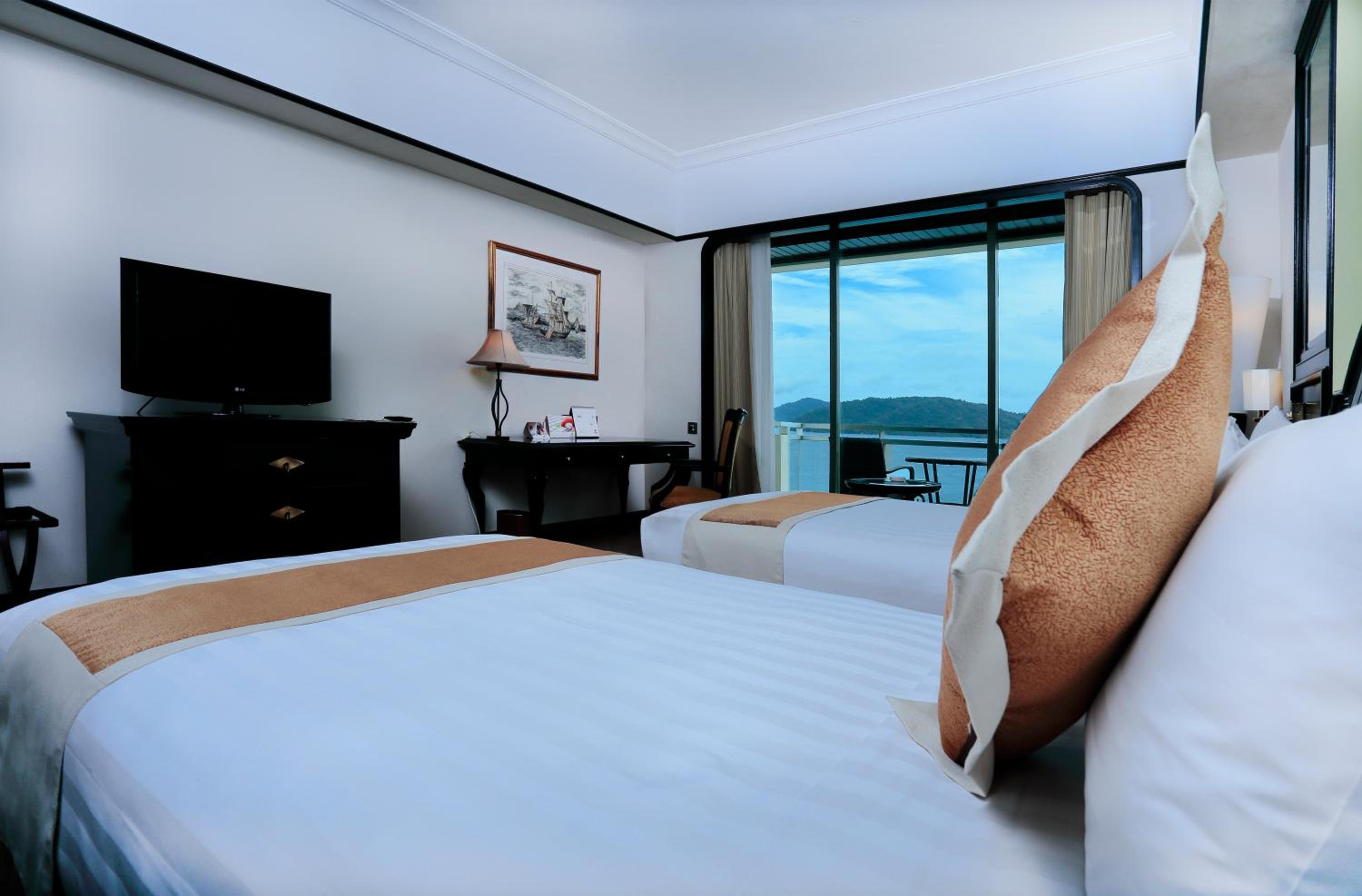 Premium Sea View King - Photo 3