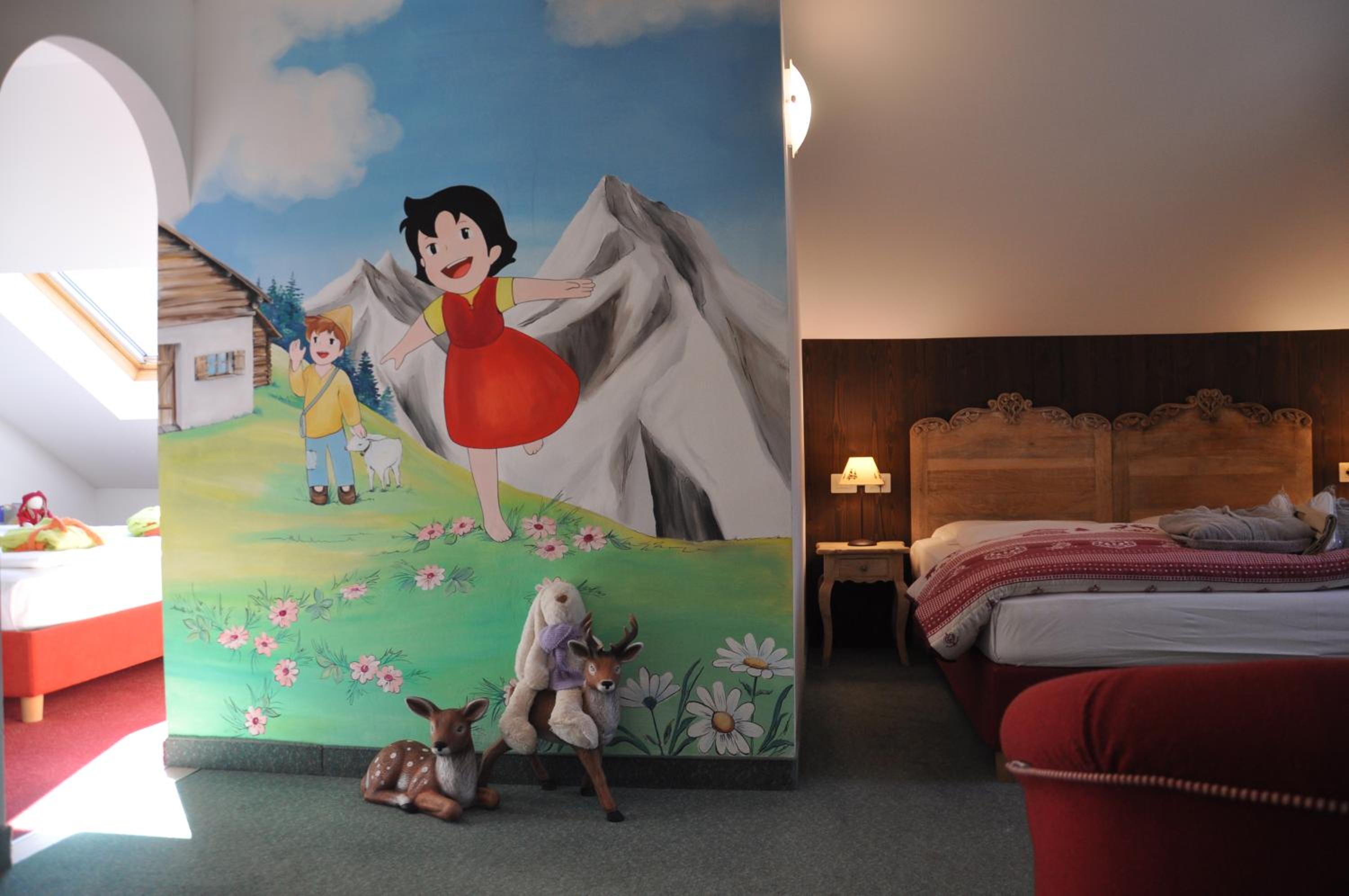 Deluxe Family Room photo 1