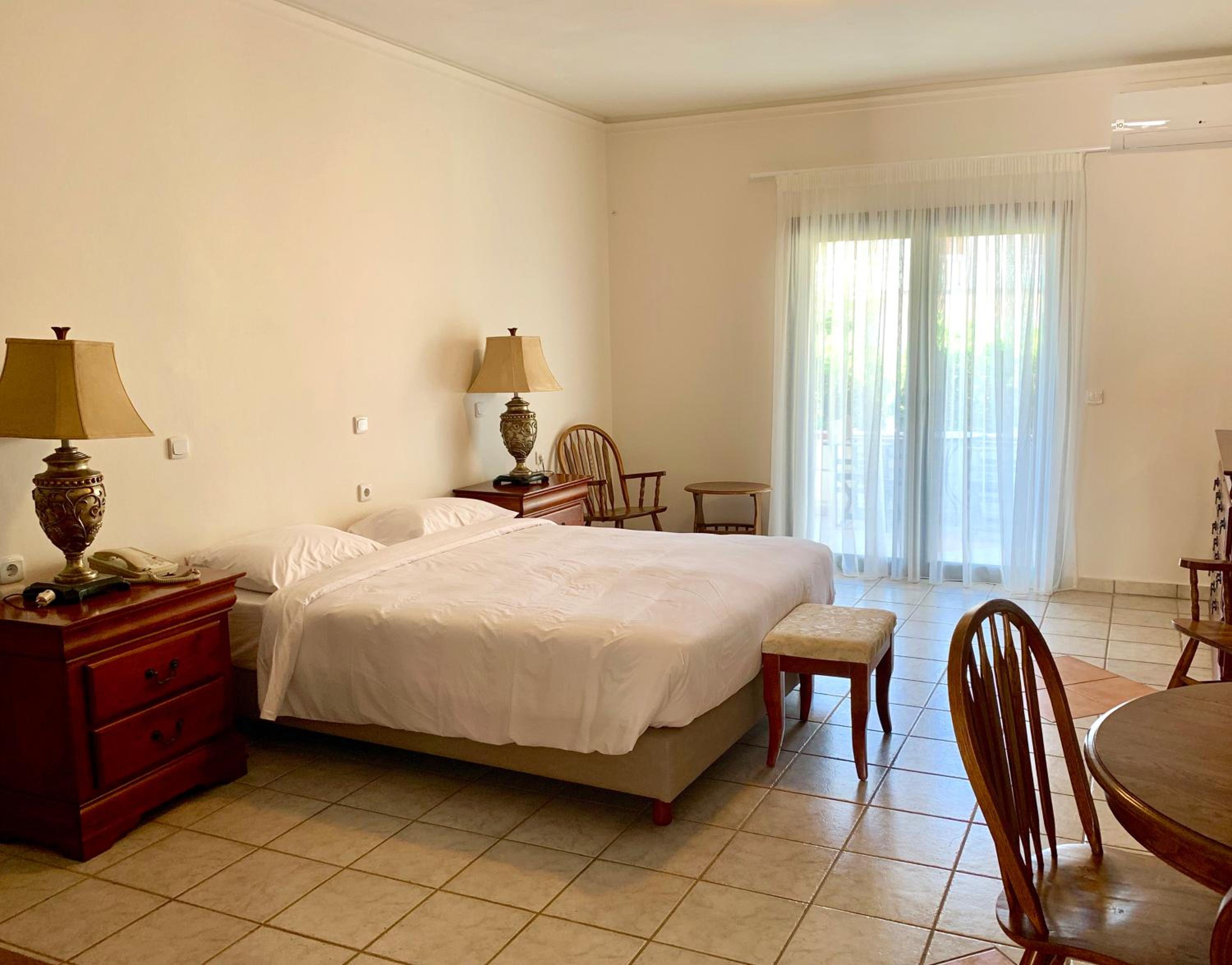 Standard Room with Garden View