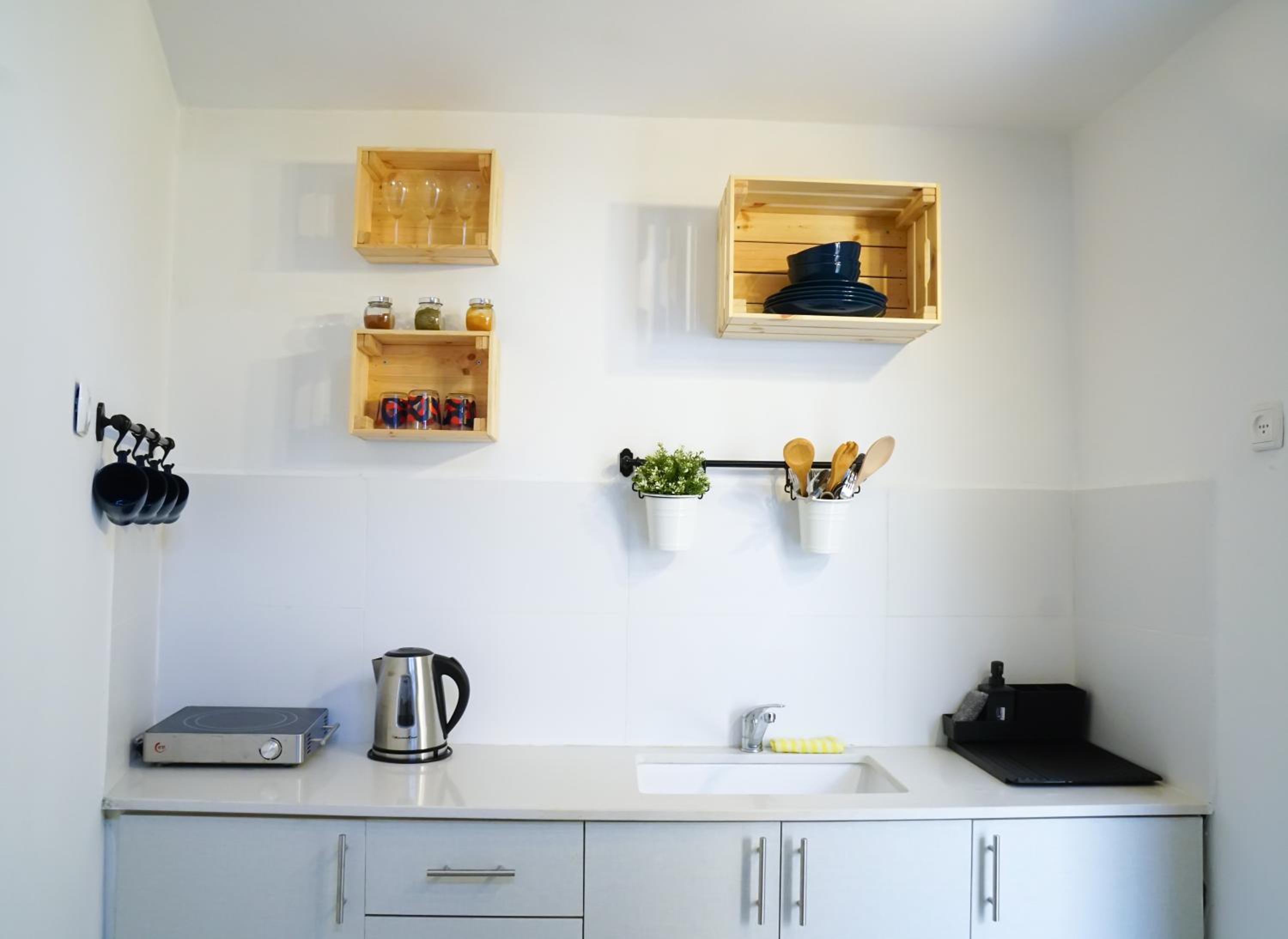 Apartment with Balcony - Photo 7