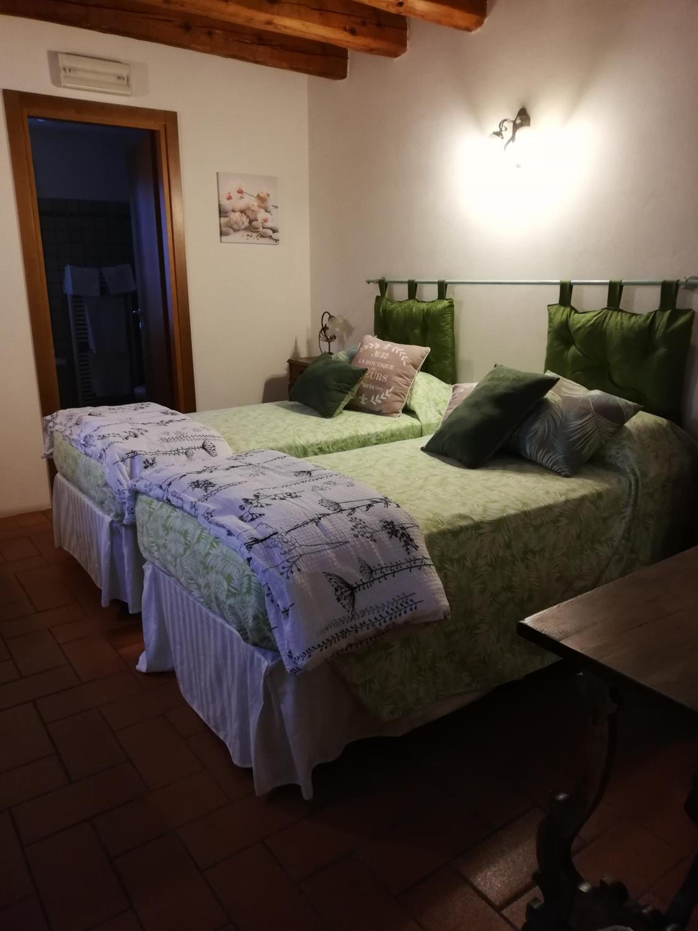 Double or Twin Room photo 2