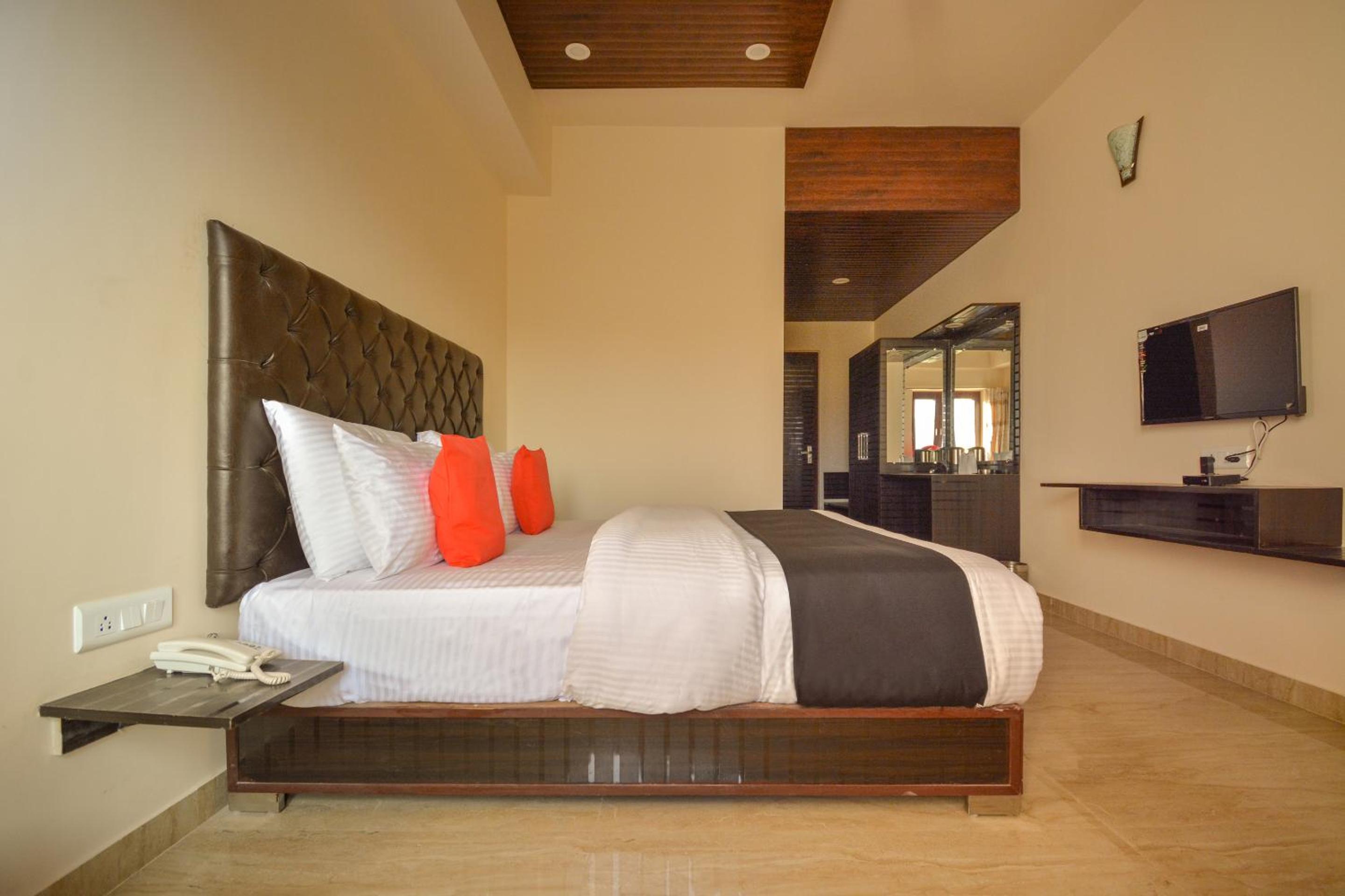 Double Room With Balcony photo 2