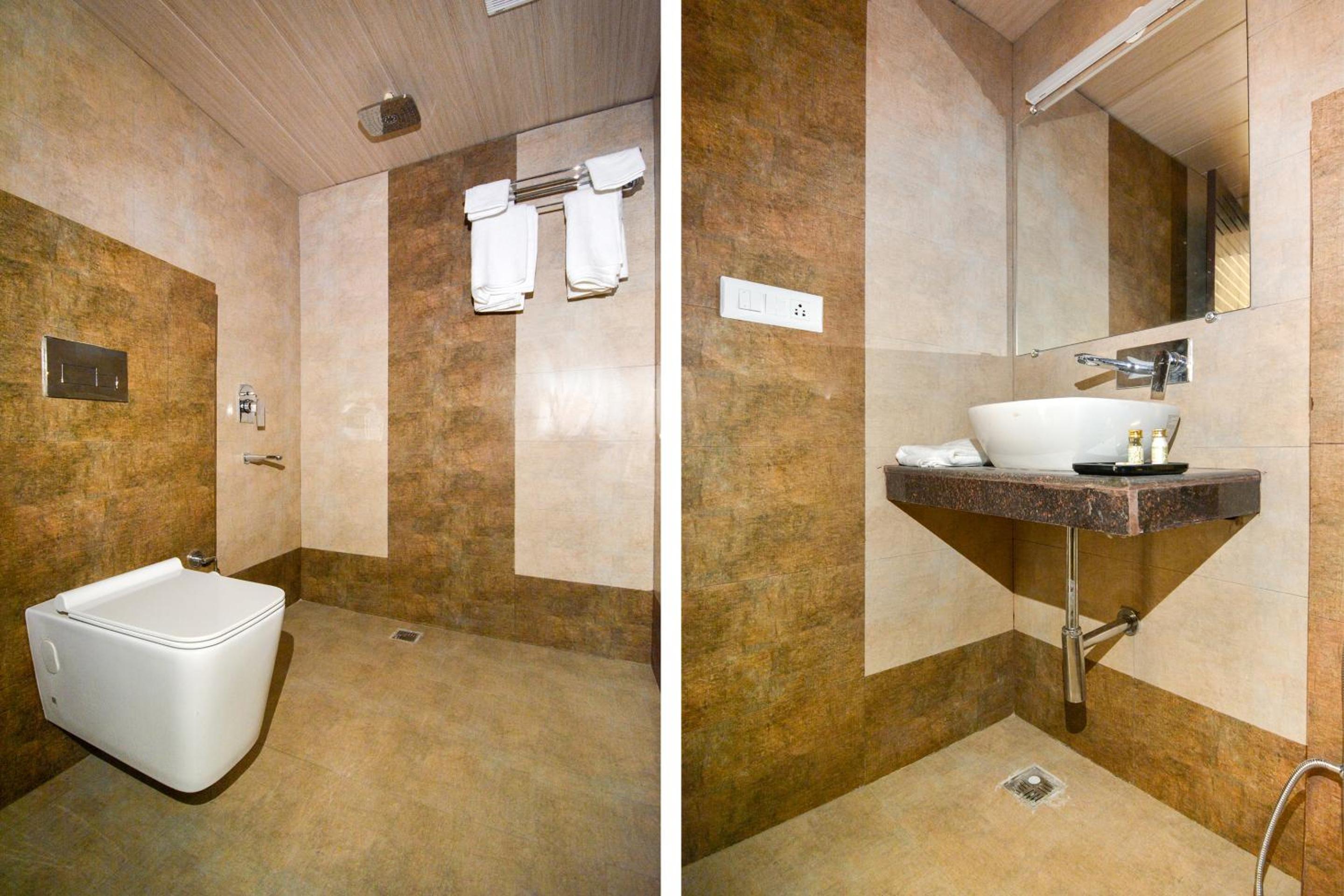 Double Room With Balcony photo 3