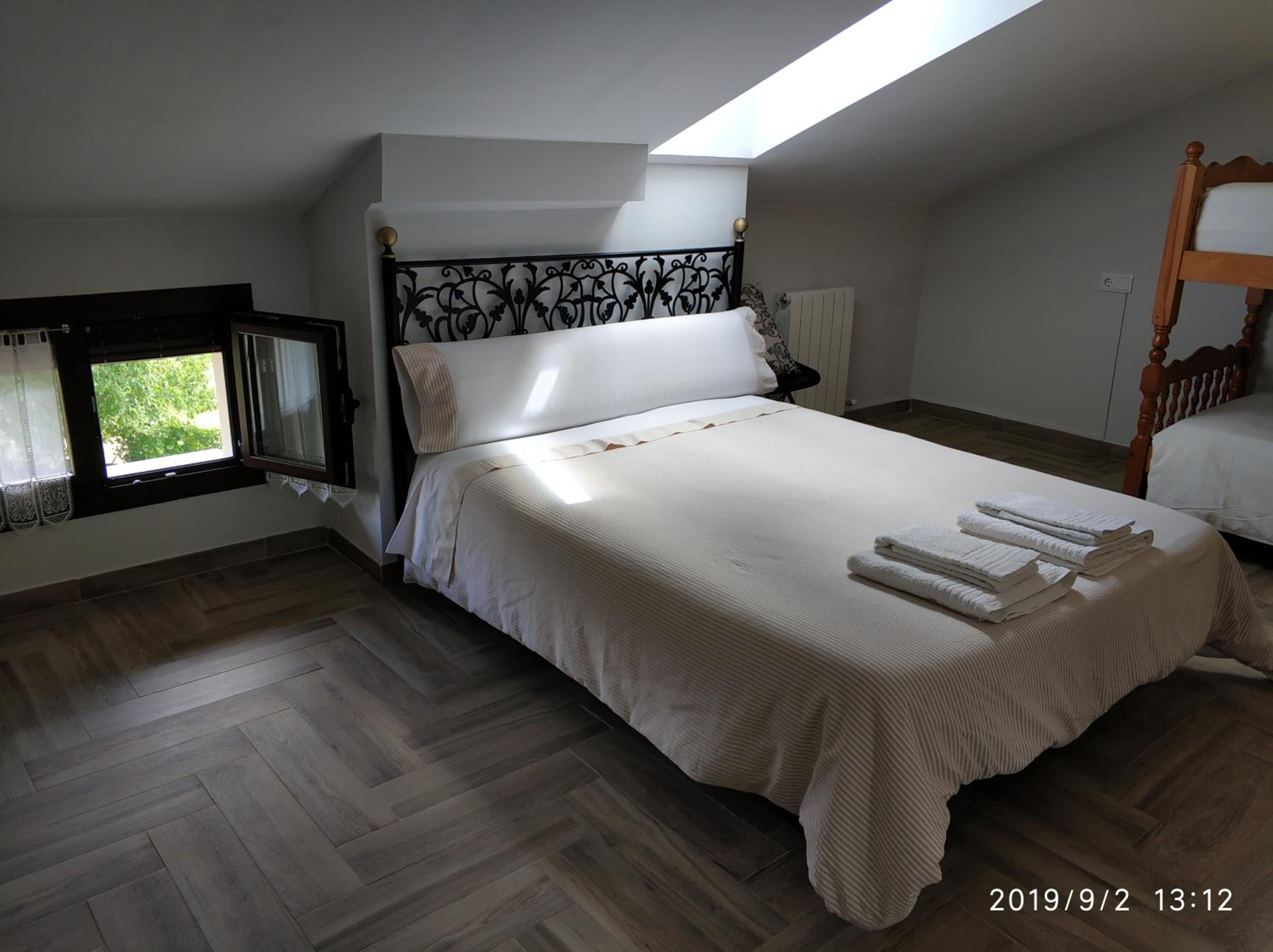 Deluxe Queen Room photo 2