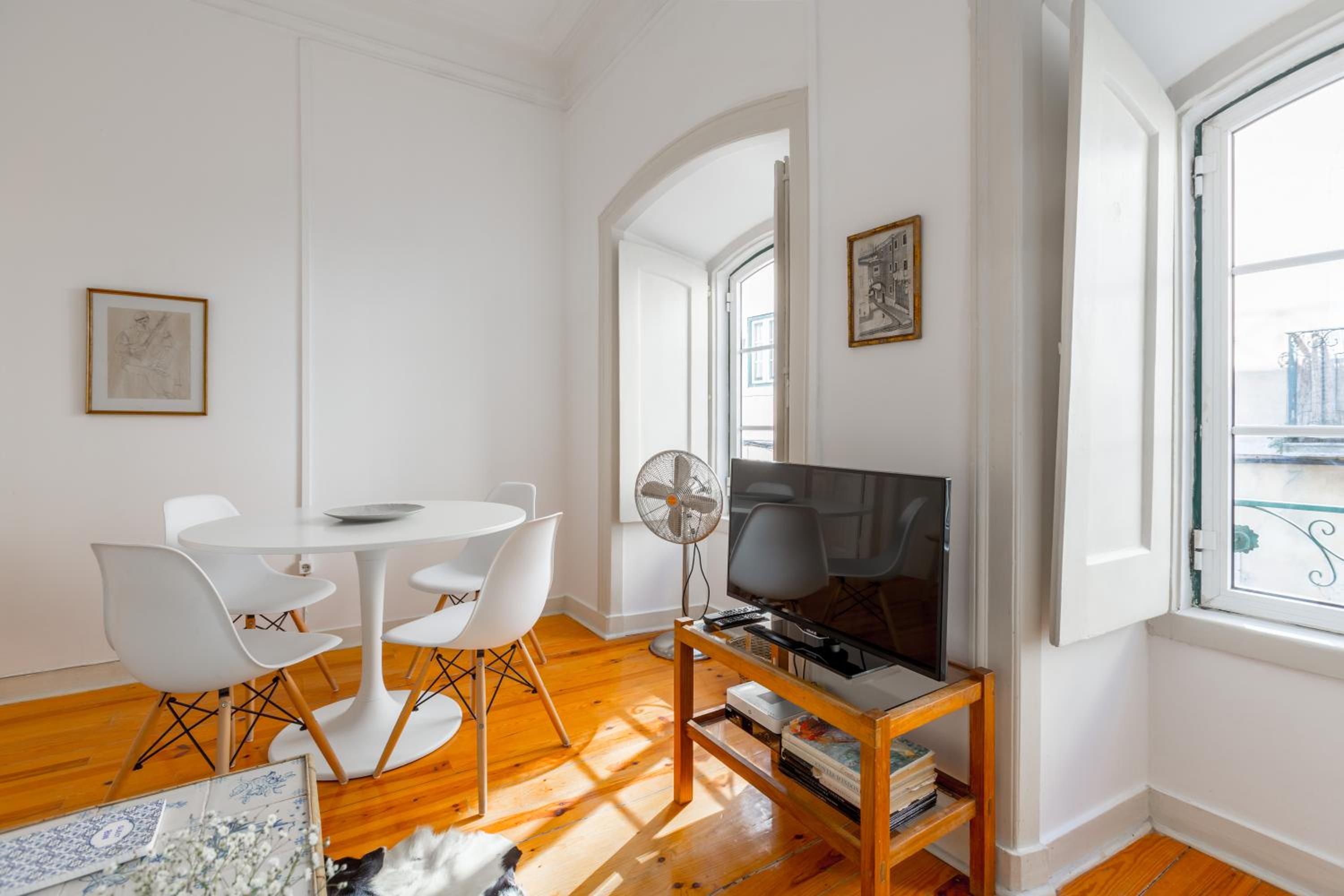 Two-Bedroom Apartment - Photo 17