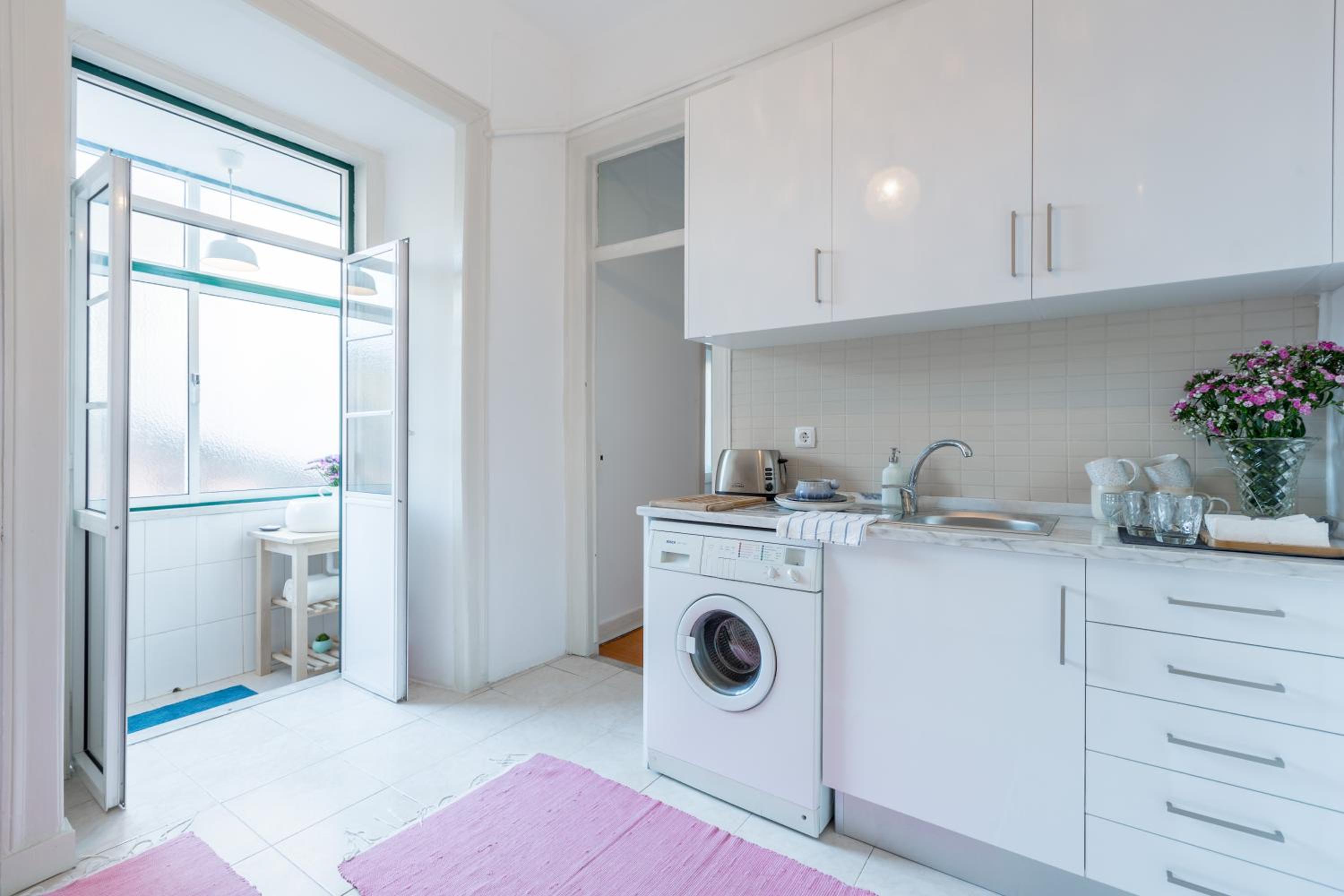Two-Bedroom Apartment - Photo 26